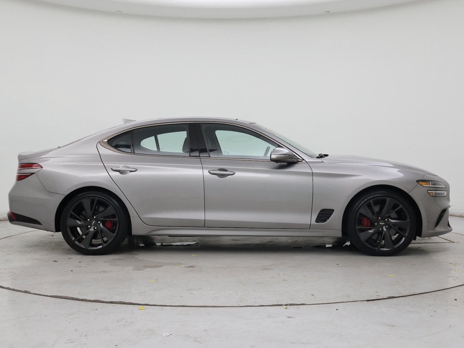 2022 GENESIS G70 Standard - Photo 8