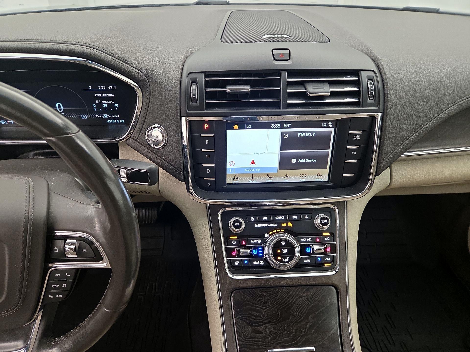 Thumbnail: 2017 Lincoln Continental - 18