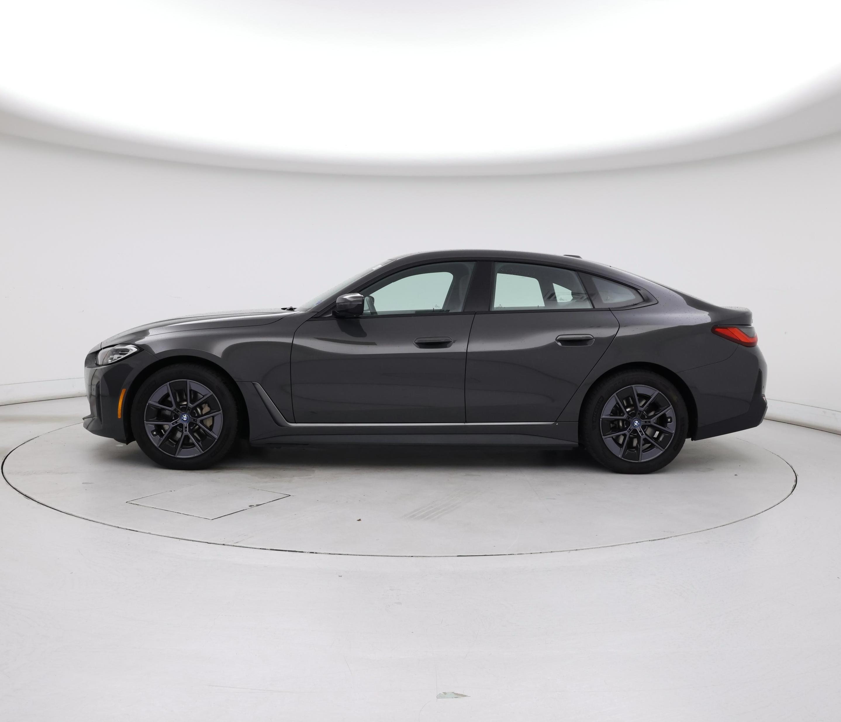 Thumbnail: 2023 BMW i4 - 3