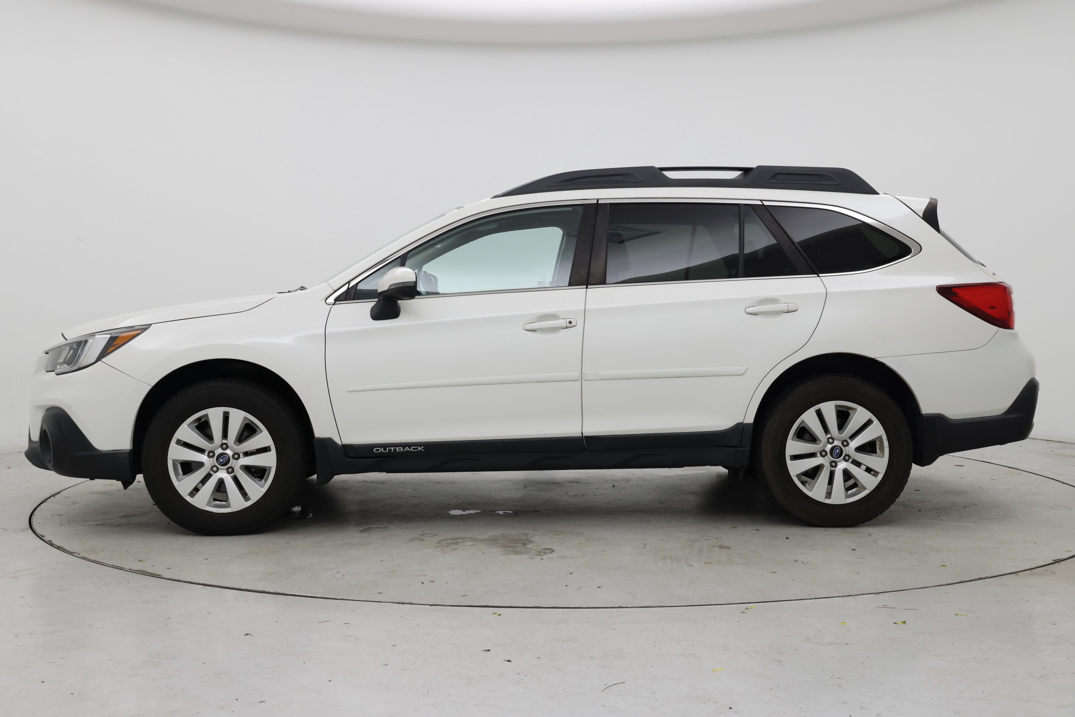 Thumbnail: 2018 Subaru Outback - 3