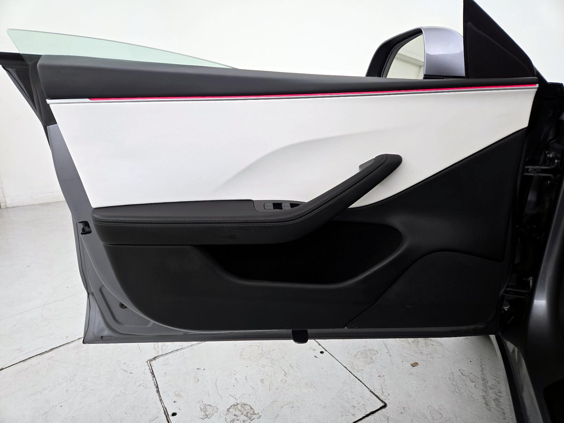 Thumbnail: 2024 Tesla Model 3 - 12