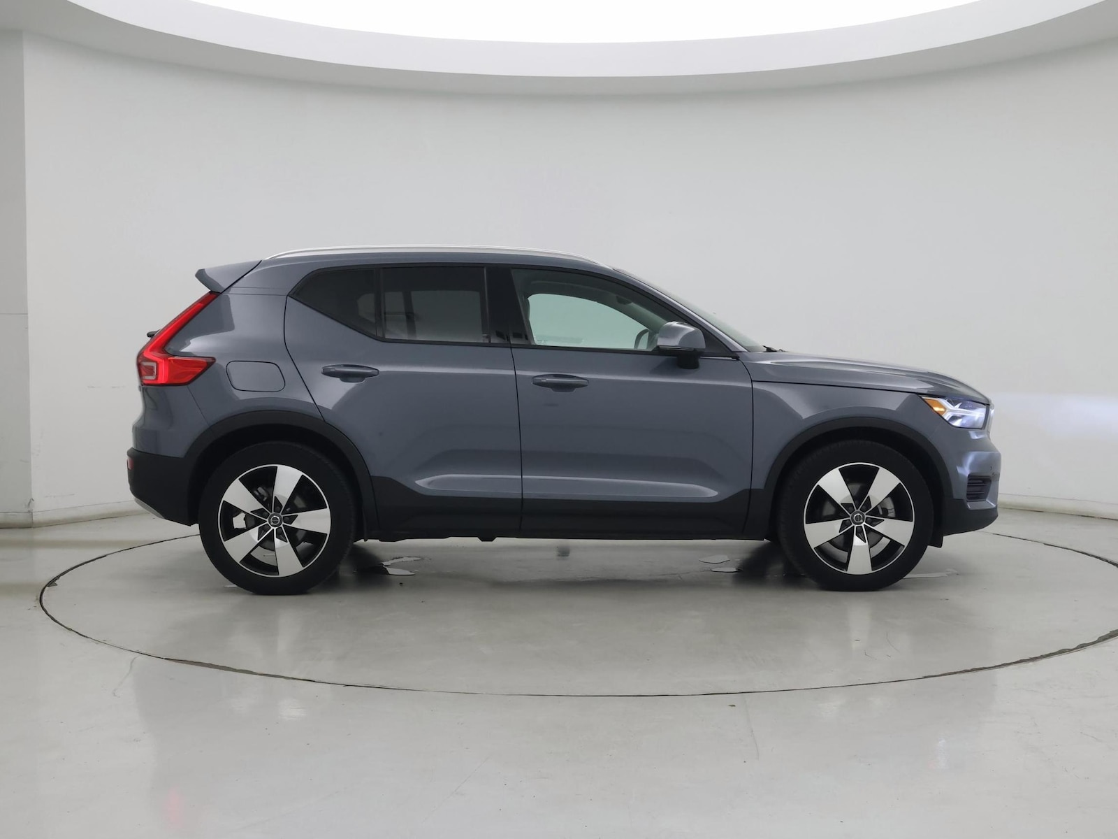 2020 Volvo XC40 Momentum - Photo 8