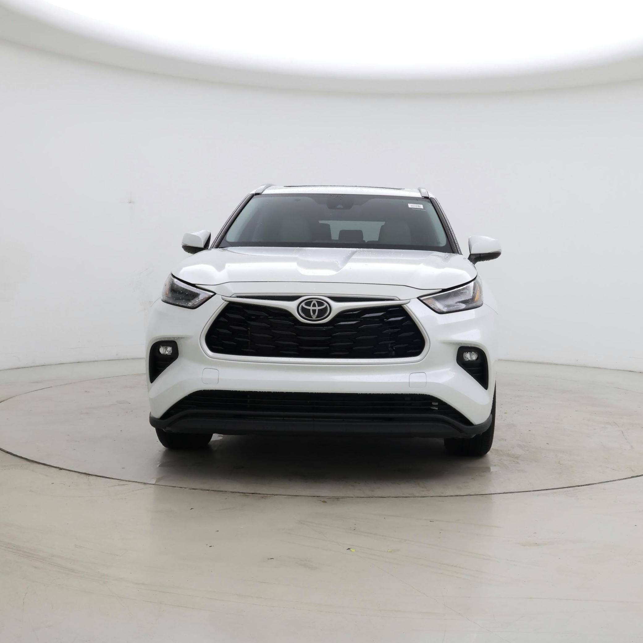 Thumbnail: 2023 Toyota Highlander - 5