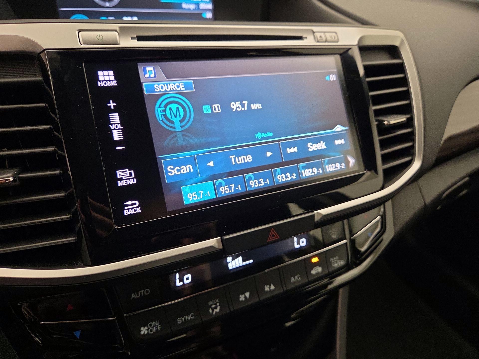 Thumbnail: 2016 Honda Accord - 15