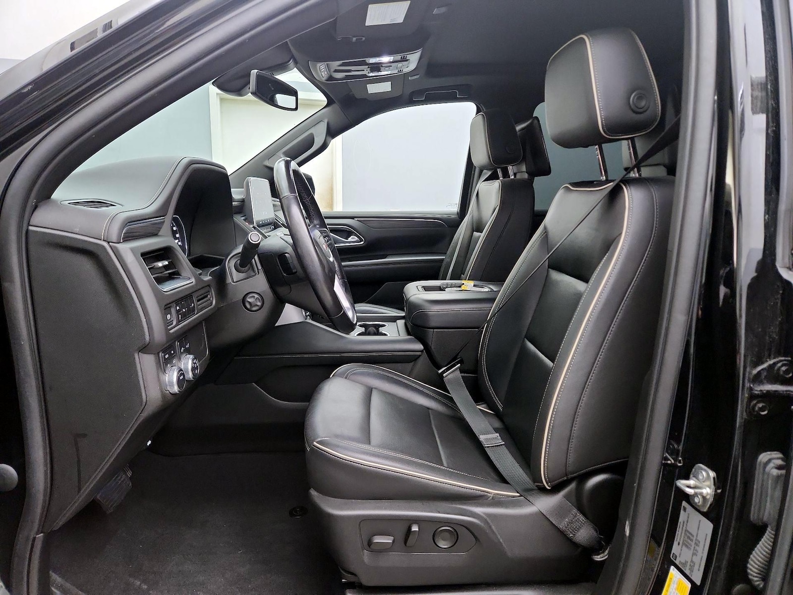 2021 GMC Yukon XL SLT - Photo 12