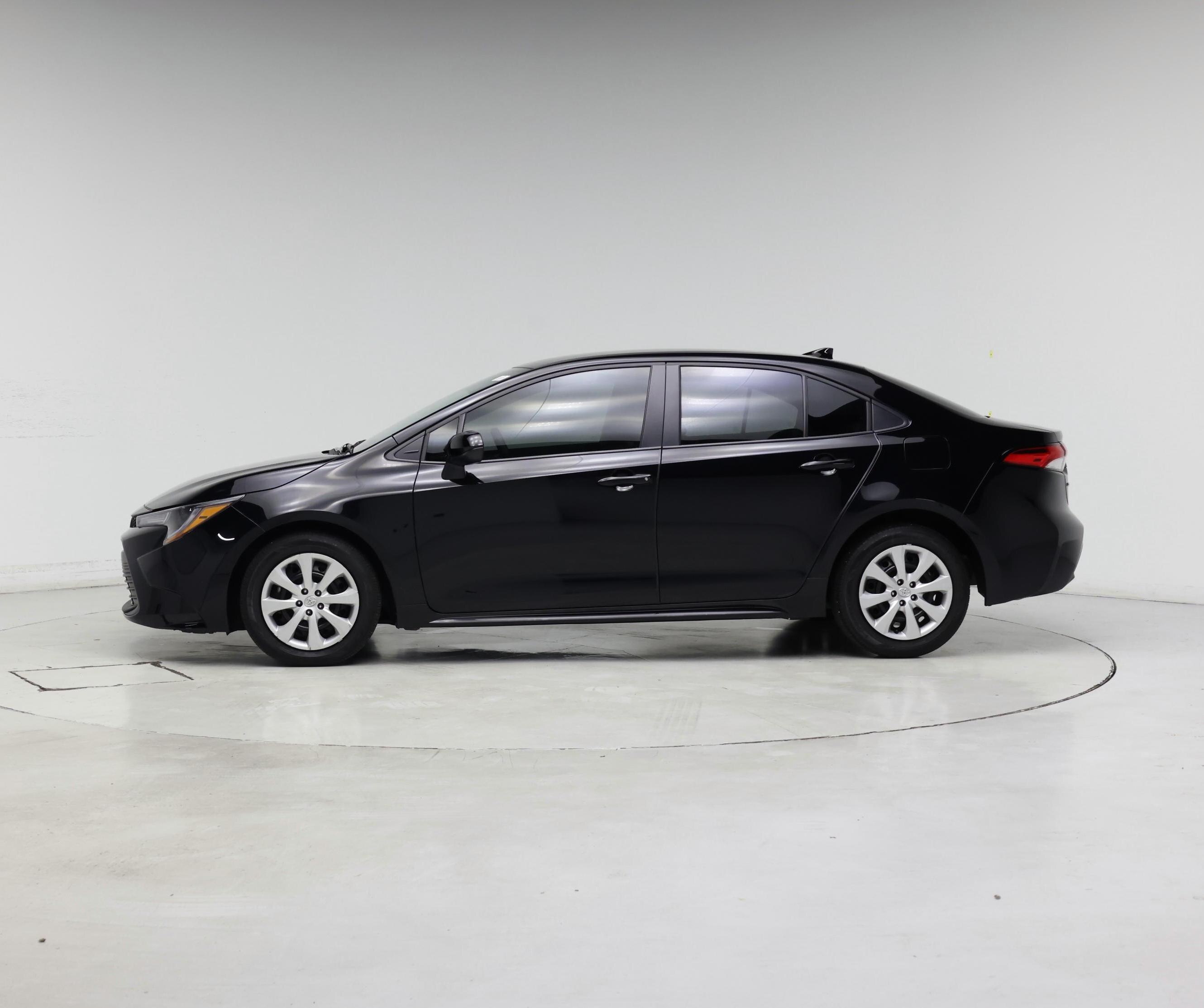 Thumbnail: 2025 Toyota Corolla - 3