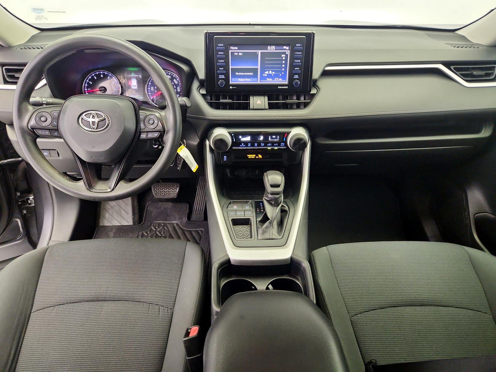 Thumbnail: 2020 Toyota RAV4 - 9