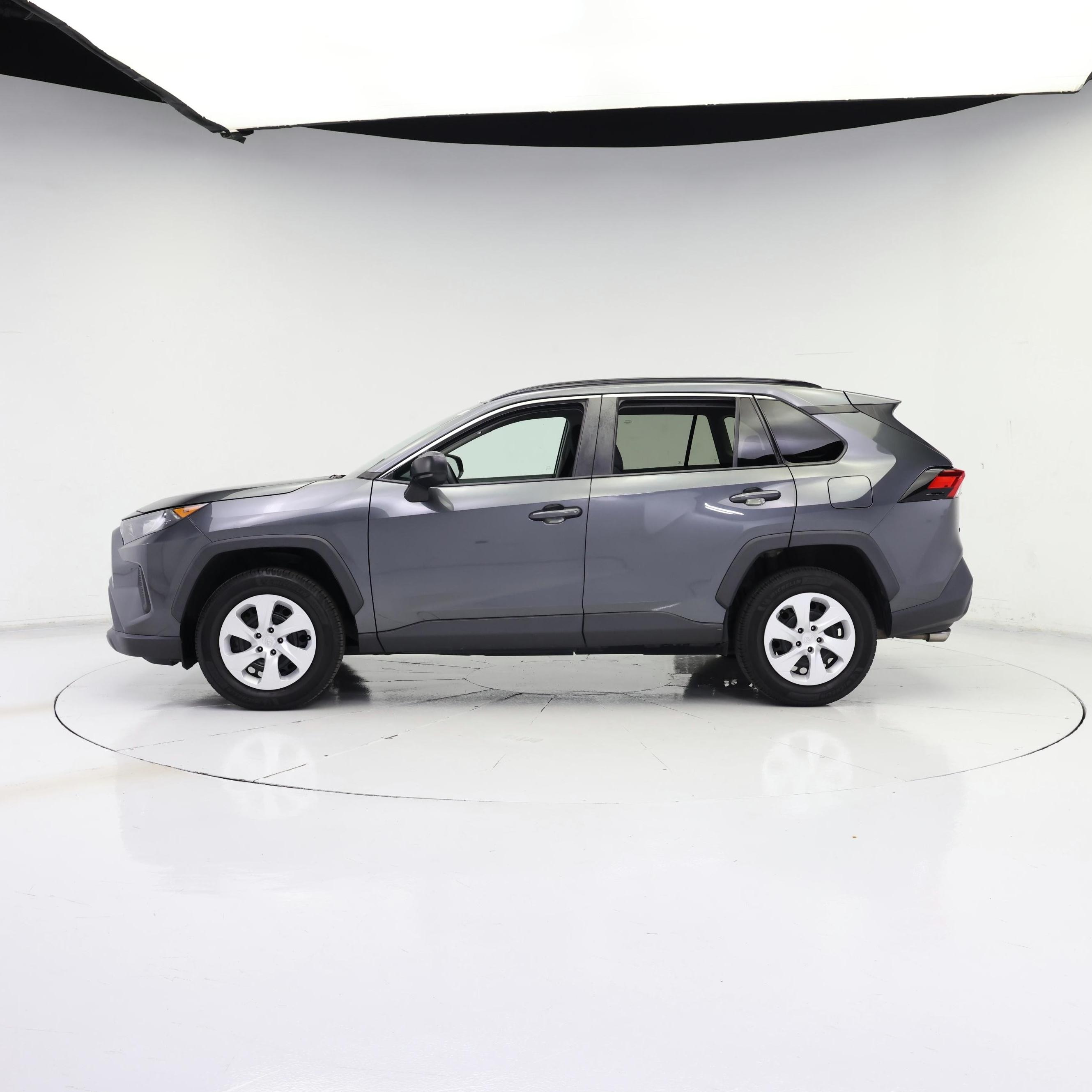 Thumbnail: 2020 Toyota RAV4 - 3