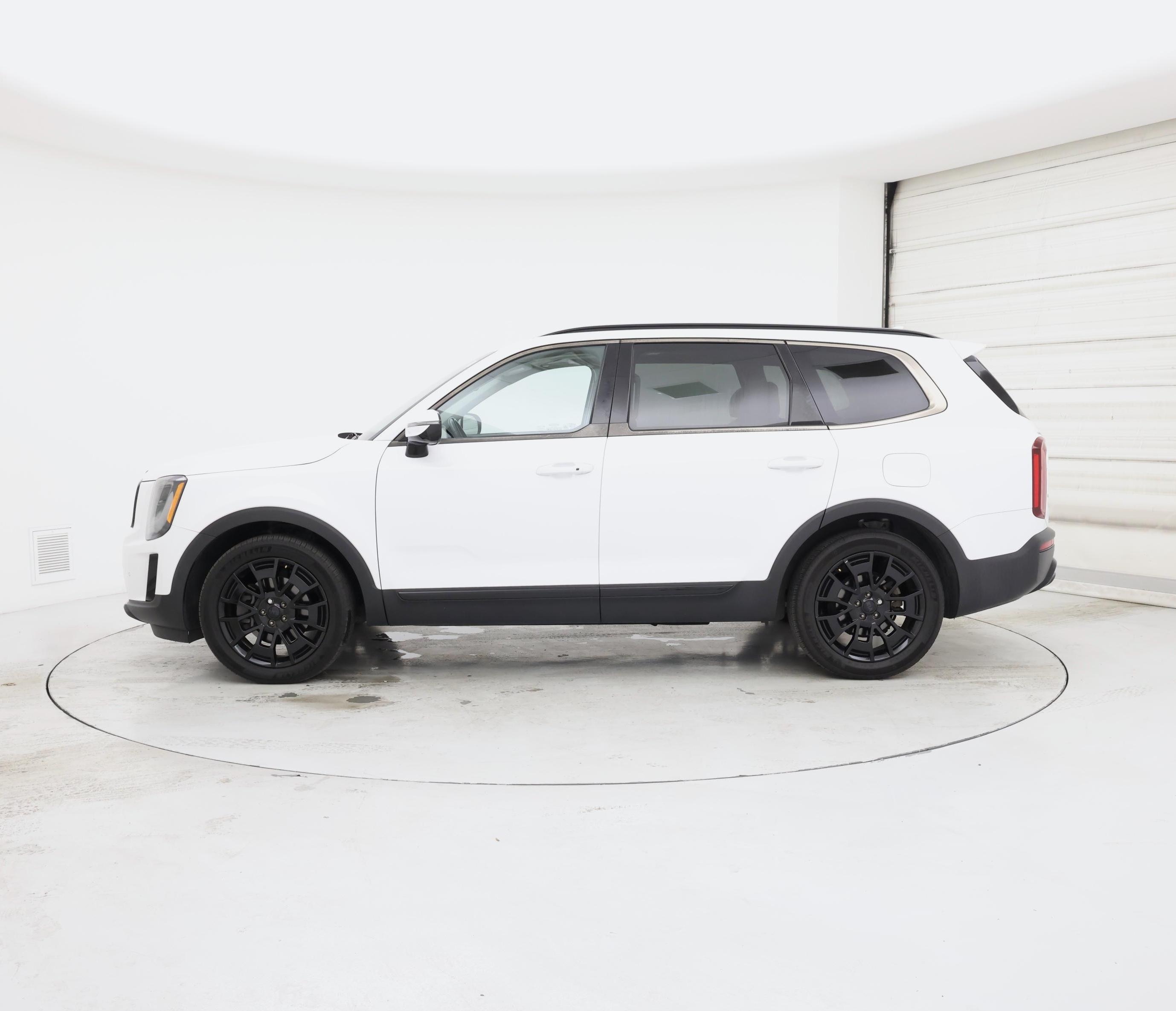 Thumbnail: 2021 Kia Telluride - 3