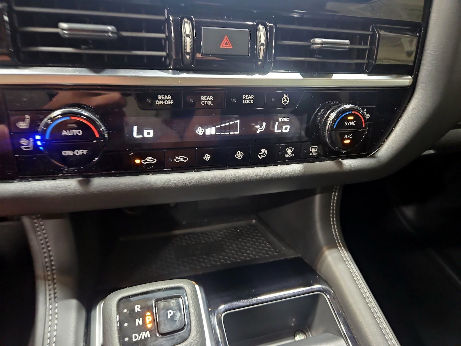 2024 Nissan Pathfinder Platinum - Photo 16