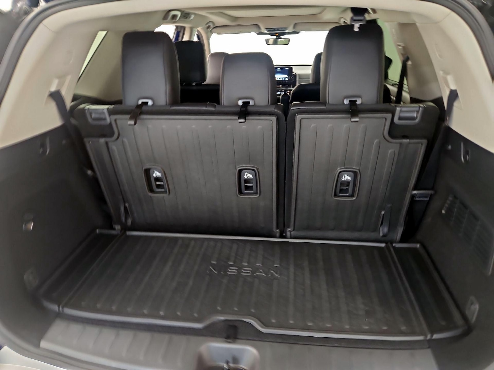 2024 Nissan Pathfinder Platinum - Photo 21