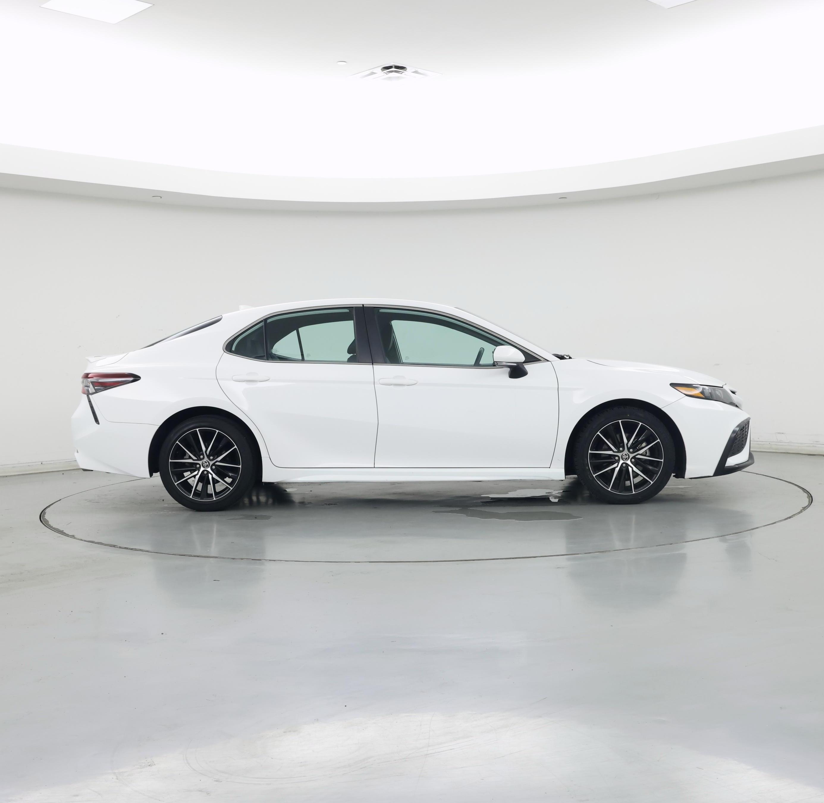 Thumbnail: 2023 Toyota Camry - 7