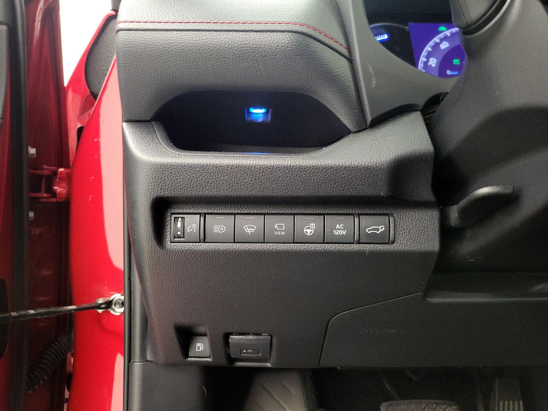 Thumbnail: 2021 Toyota RAV4 - 13