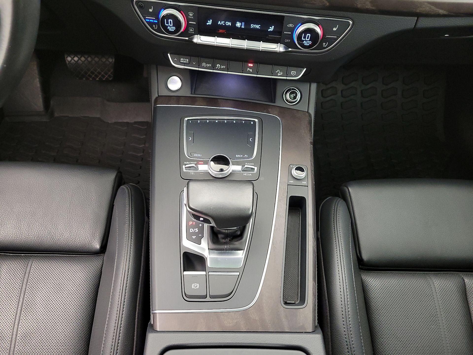 Thumbnail: 2018 Audi Q5 - 18