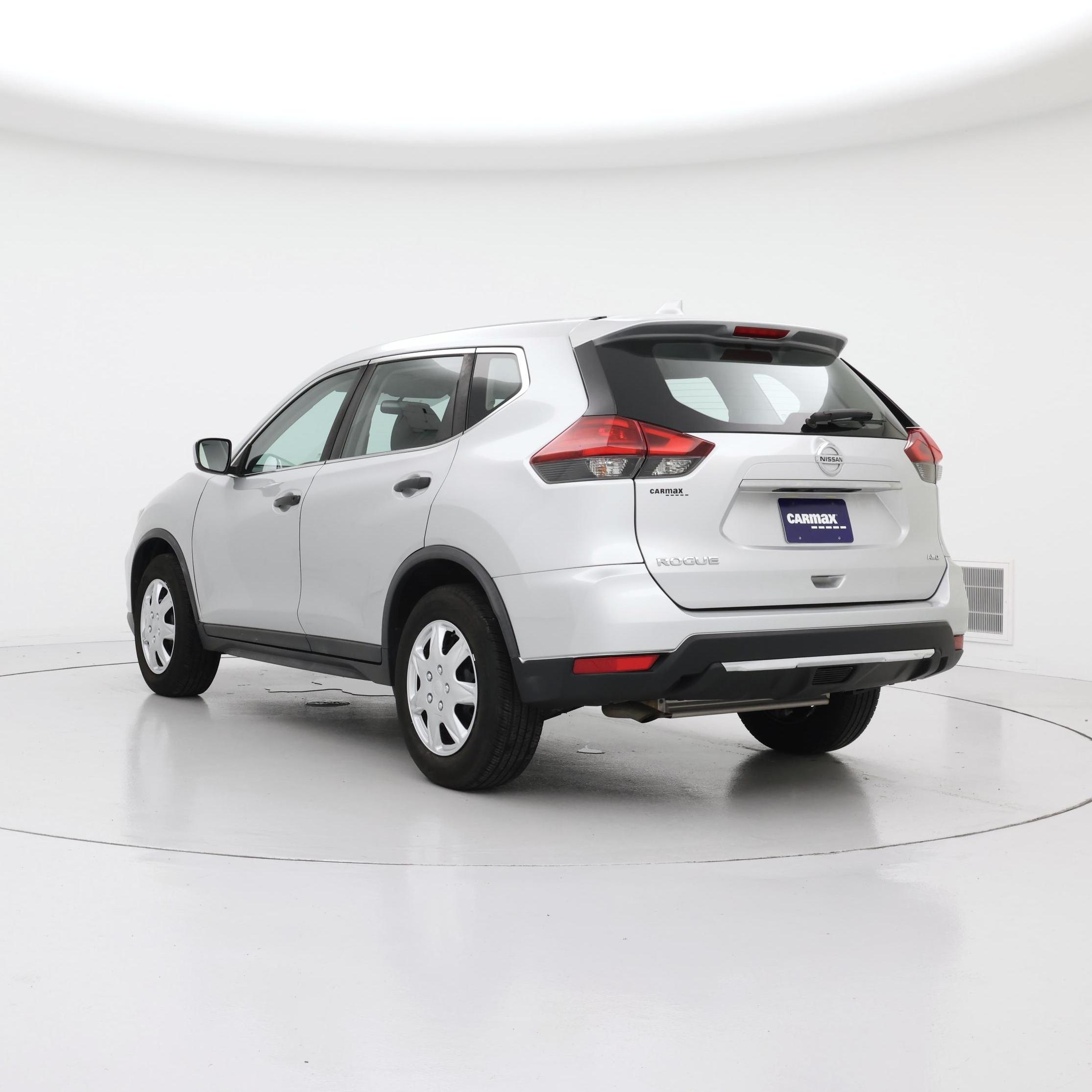 Thumbnail: 2017 Nissan Rogue - 2