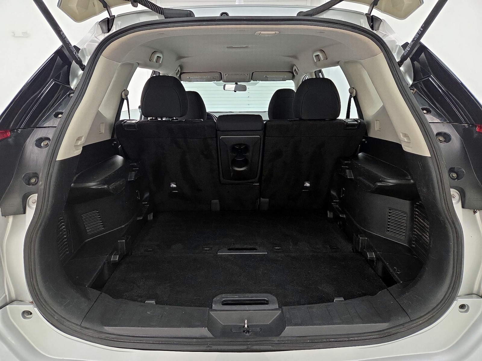 2017 Nissan Rogue S - Photo 21
