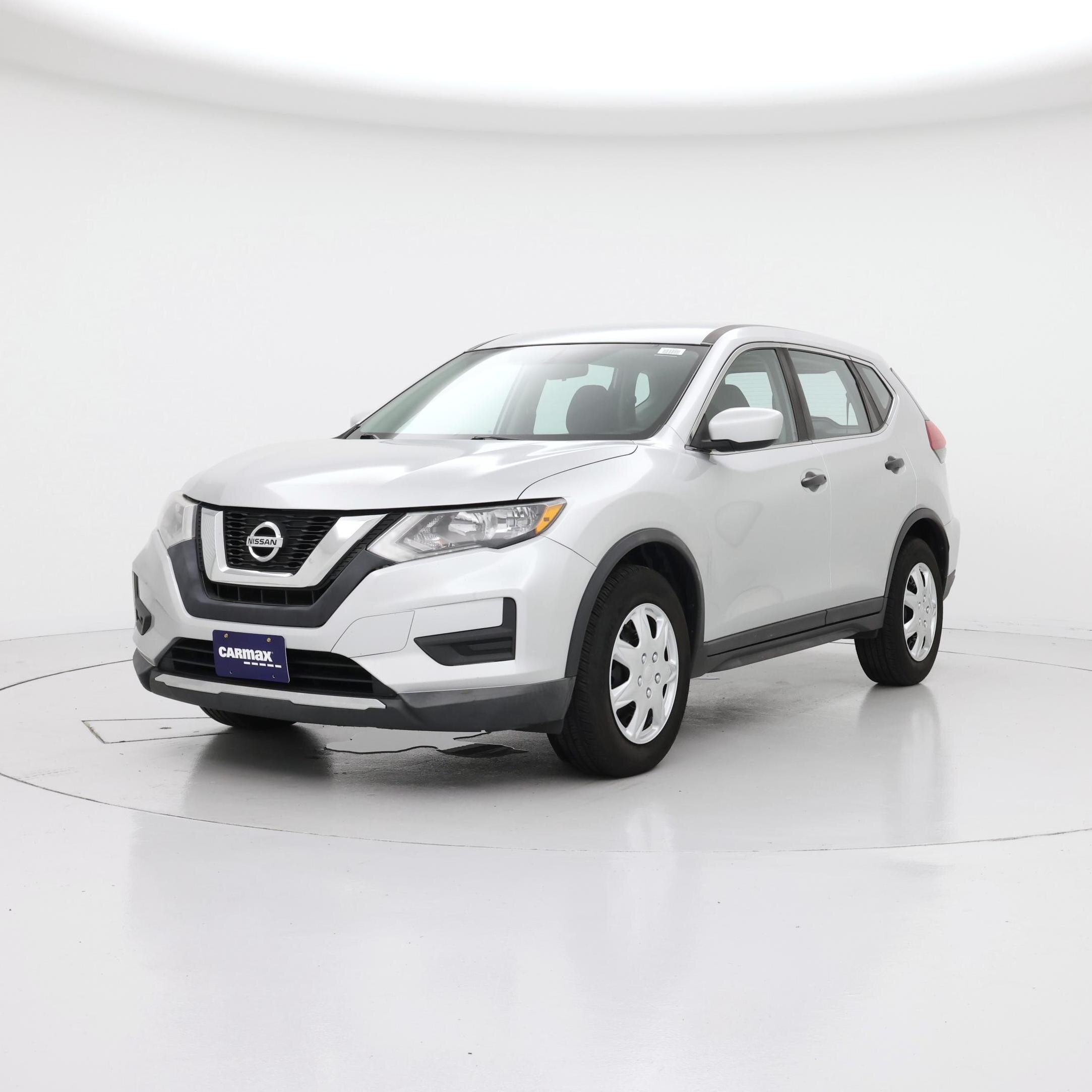 Thumbnail: 2017 Nissan Rogue - 4