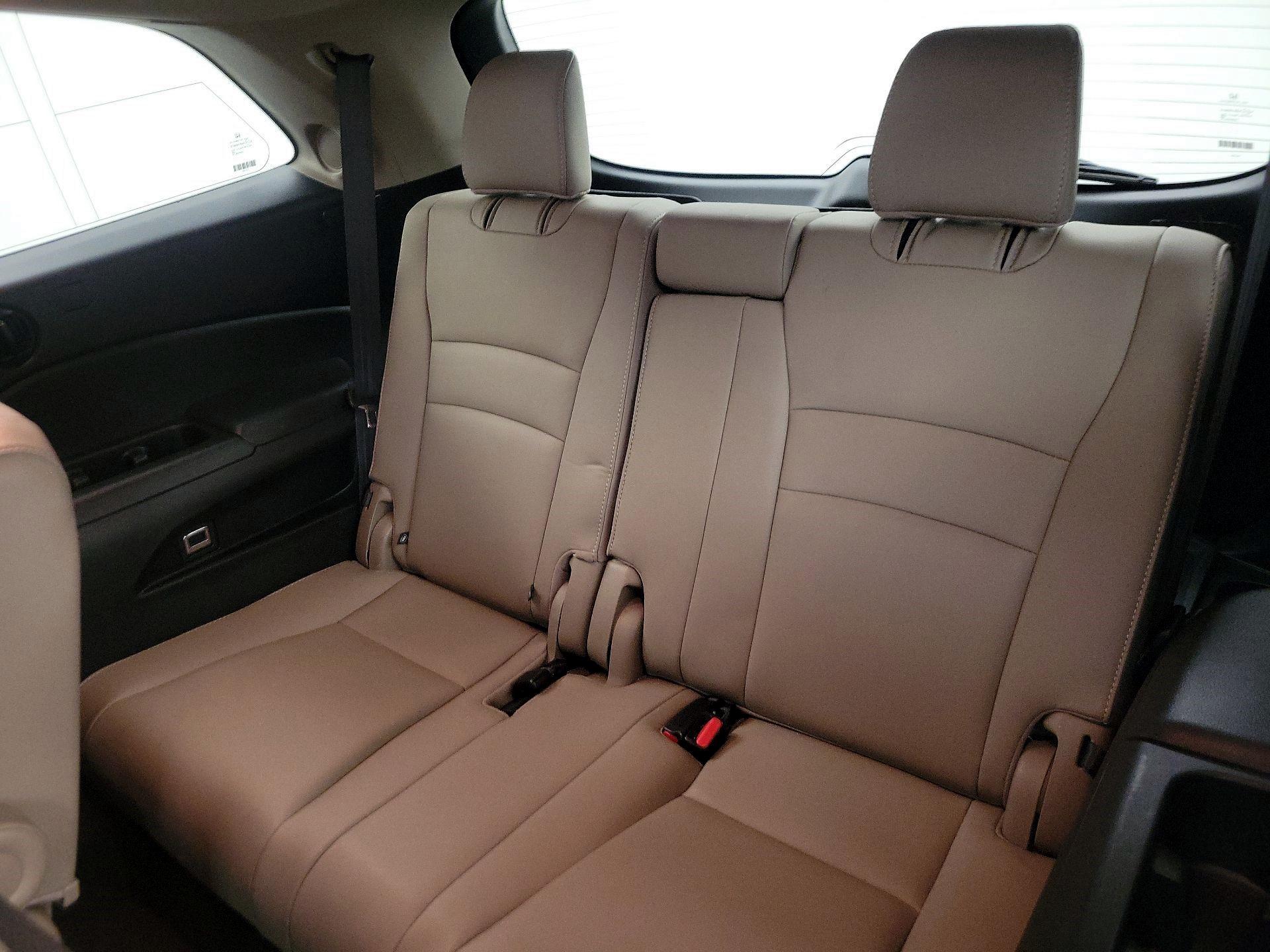 Thumbnail: 2018 Honda Pilot - 19