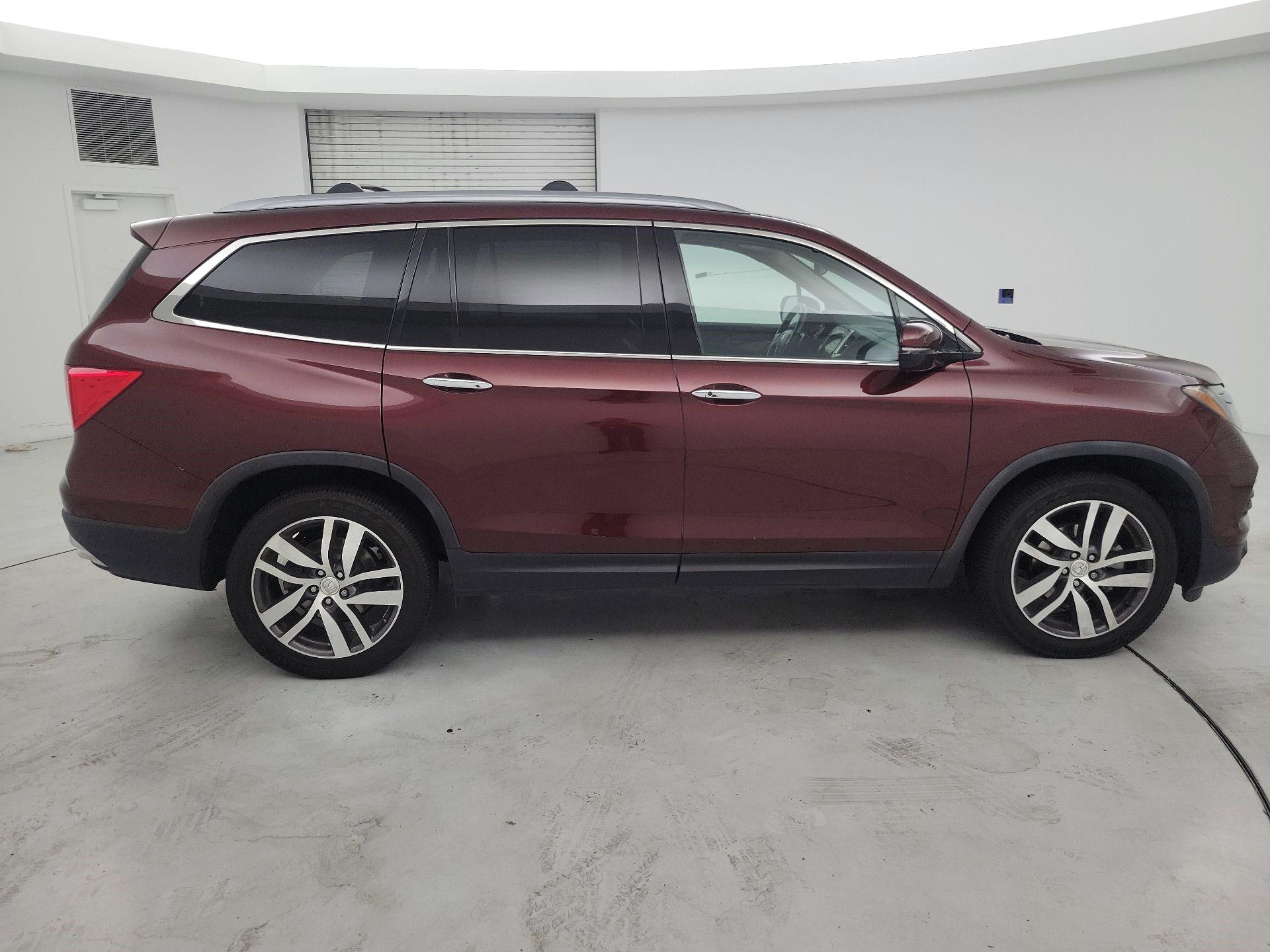 Thumbnail: 2018 Honda Pilot - 4