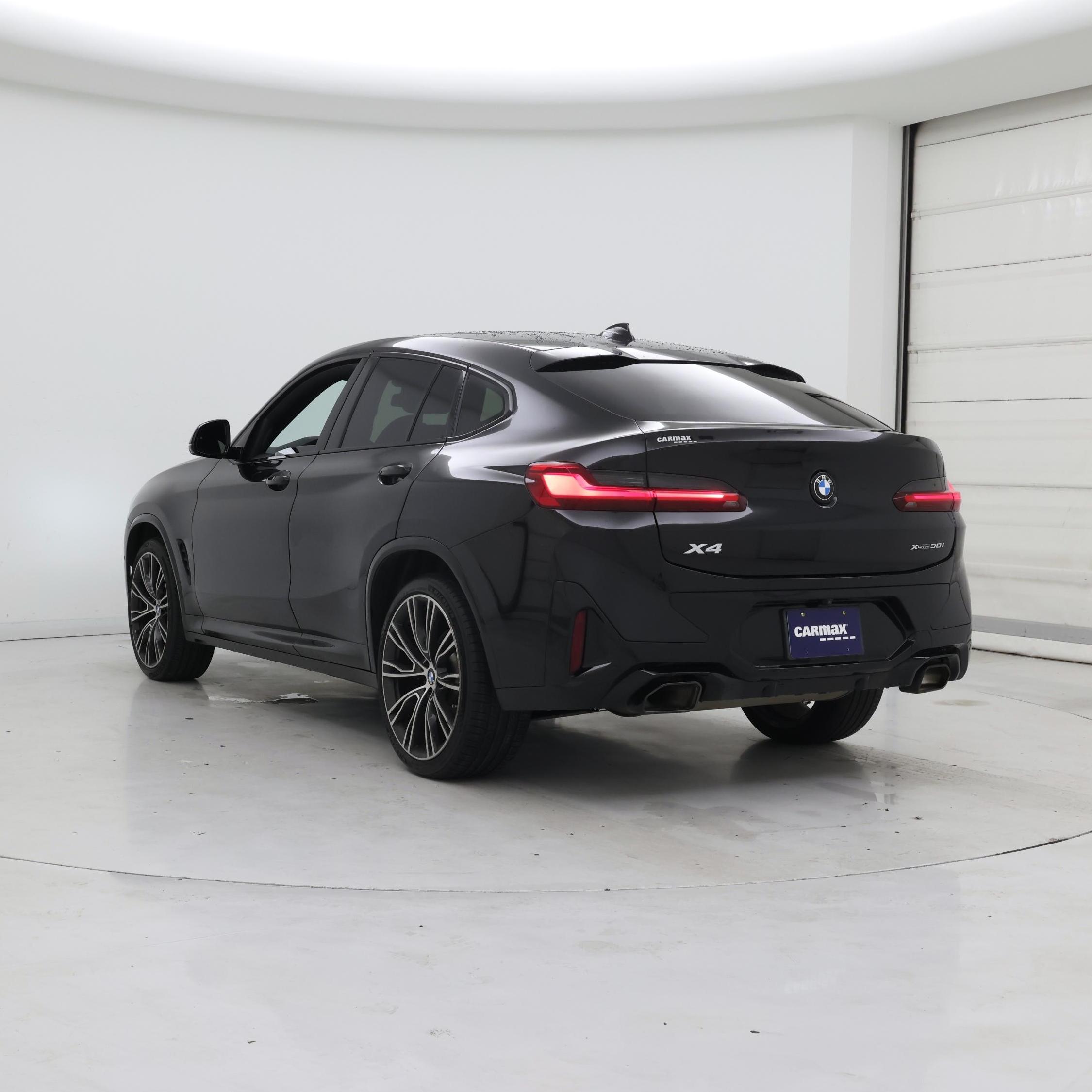 Thumbnail: 2023 BMW X4 - 2