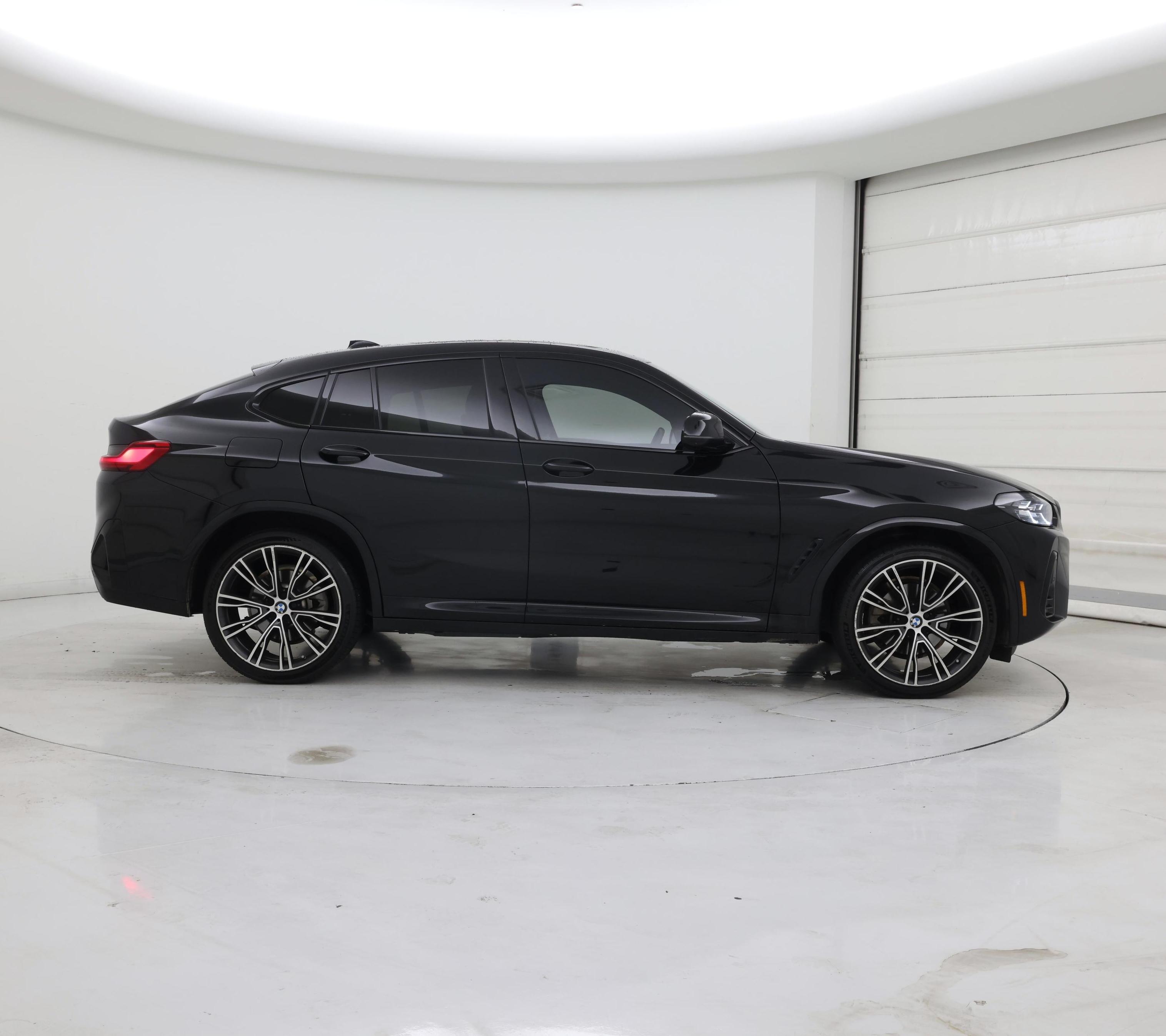 Thumbnail: 2023 BMW X4 - 7
