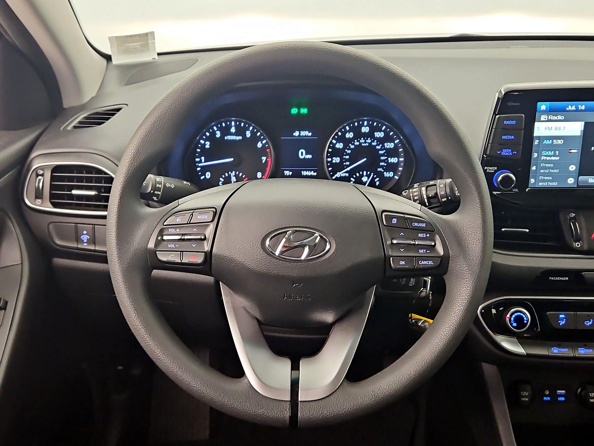 Thumbnail: 2018 Hyundai Elantra - 10