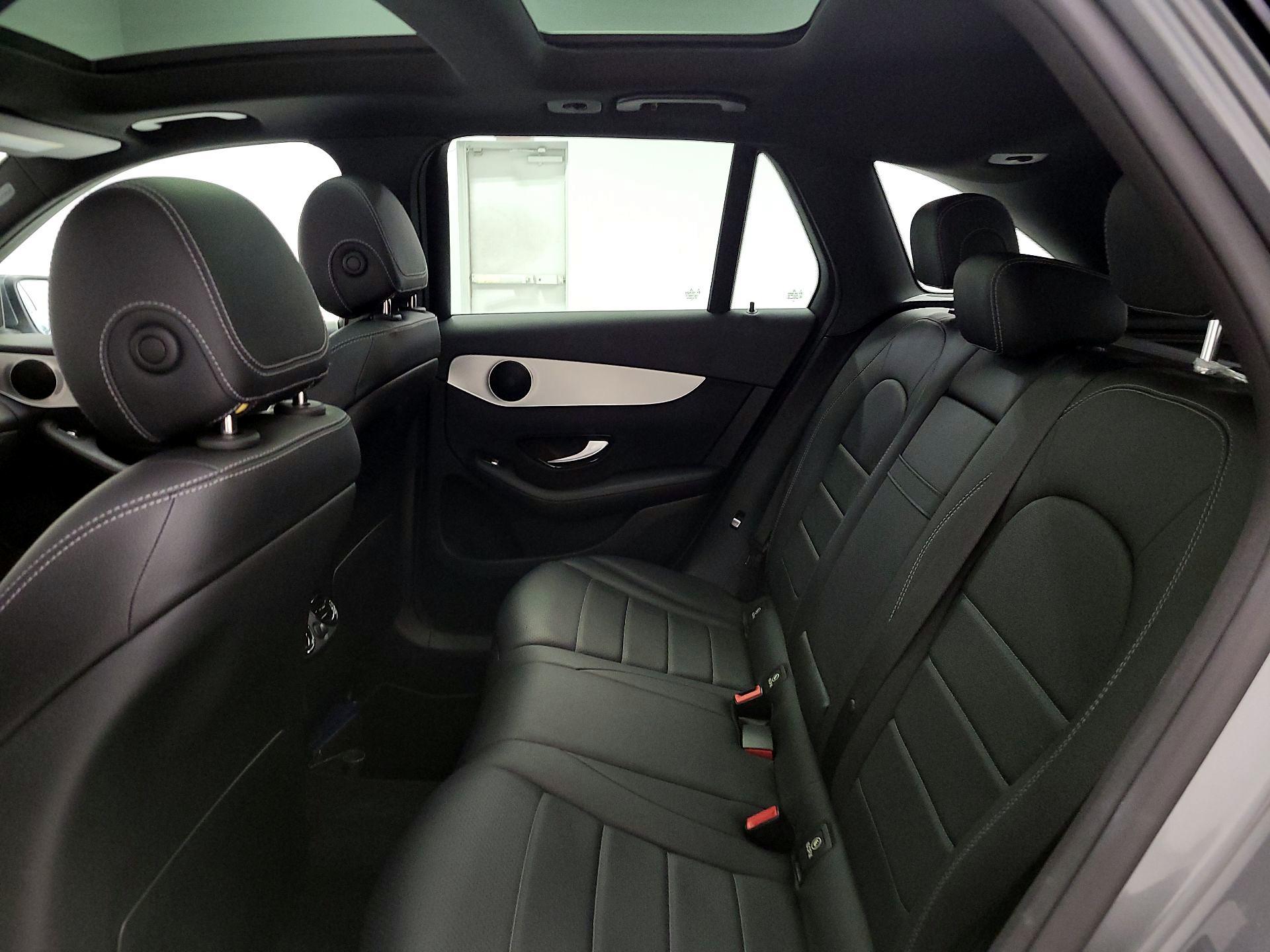 Thumbnail: 2017 Mercedes-Benz GLC - 20