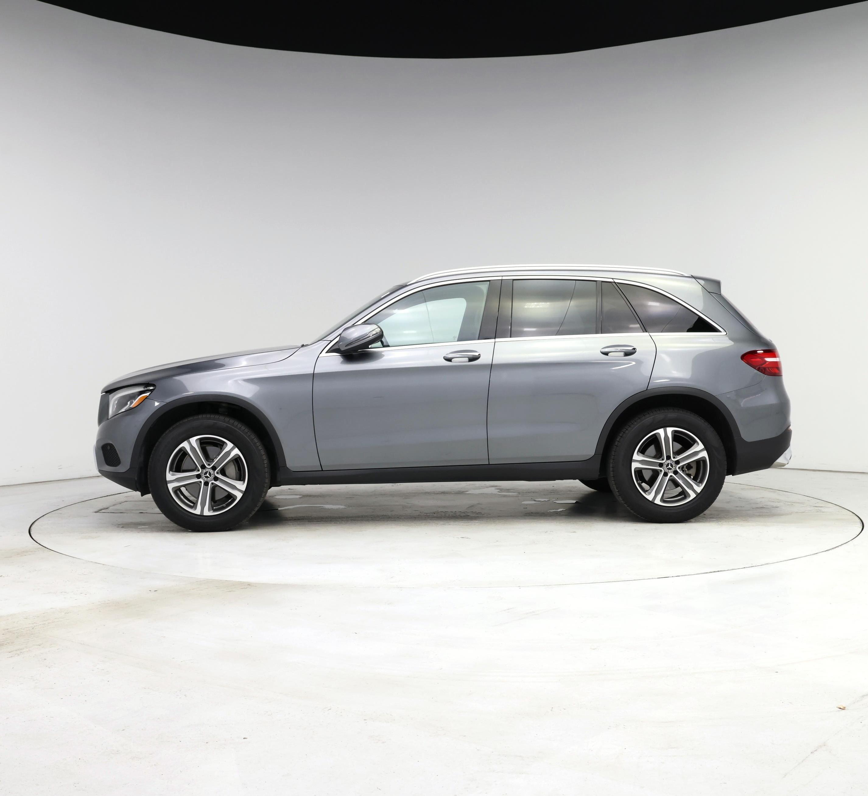 Thumbnail: 2017 Mercedes-Benz GLC - 3
