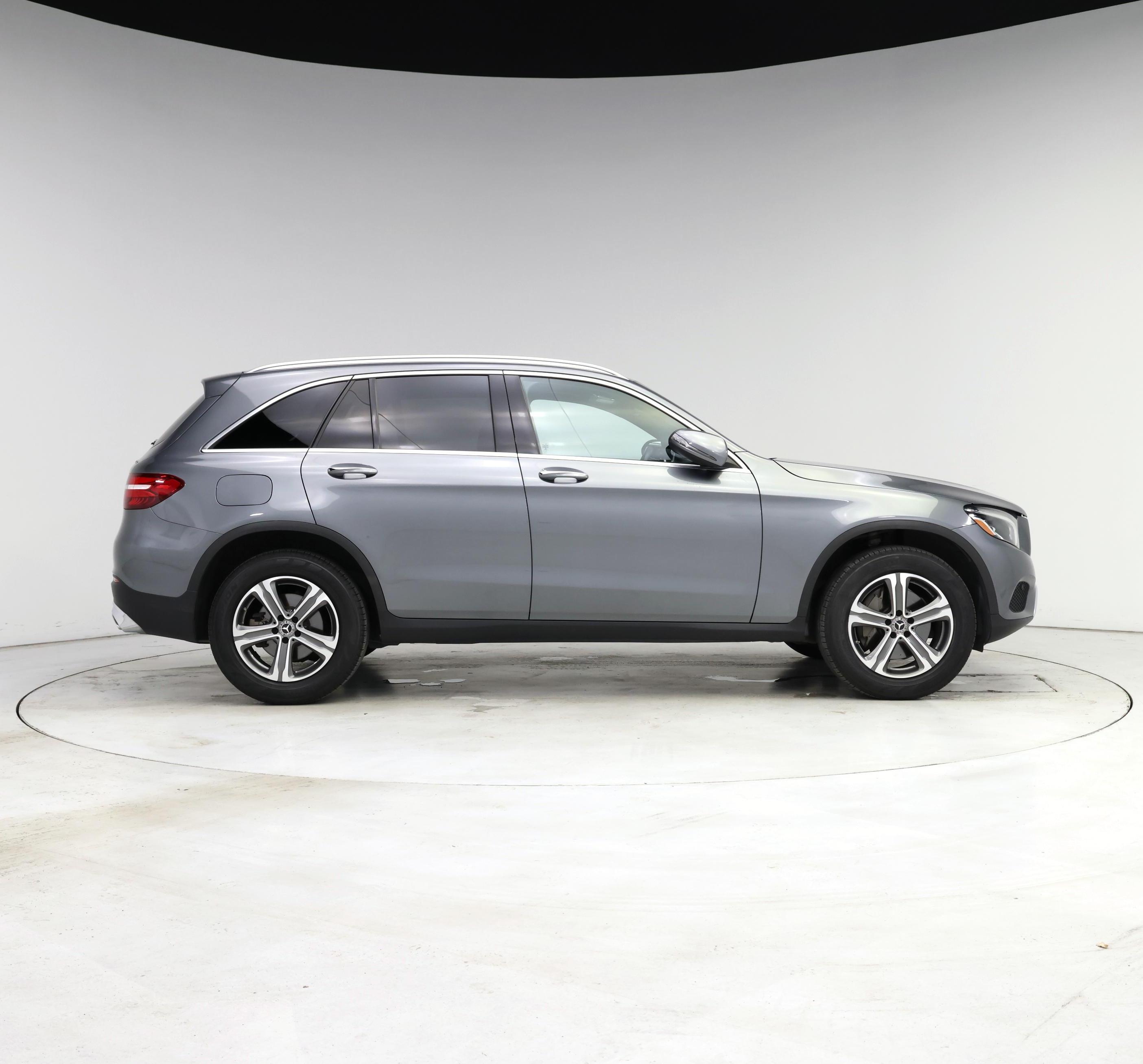 Thumbnail: 2017 Mercedes-Benz GLC - 7