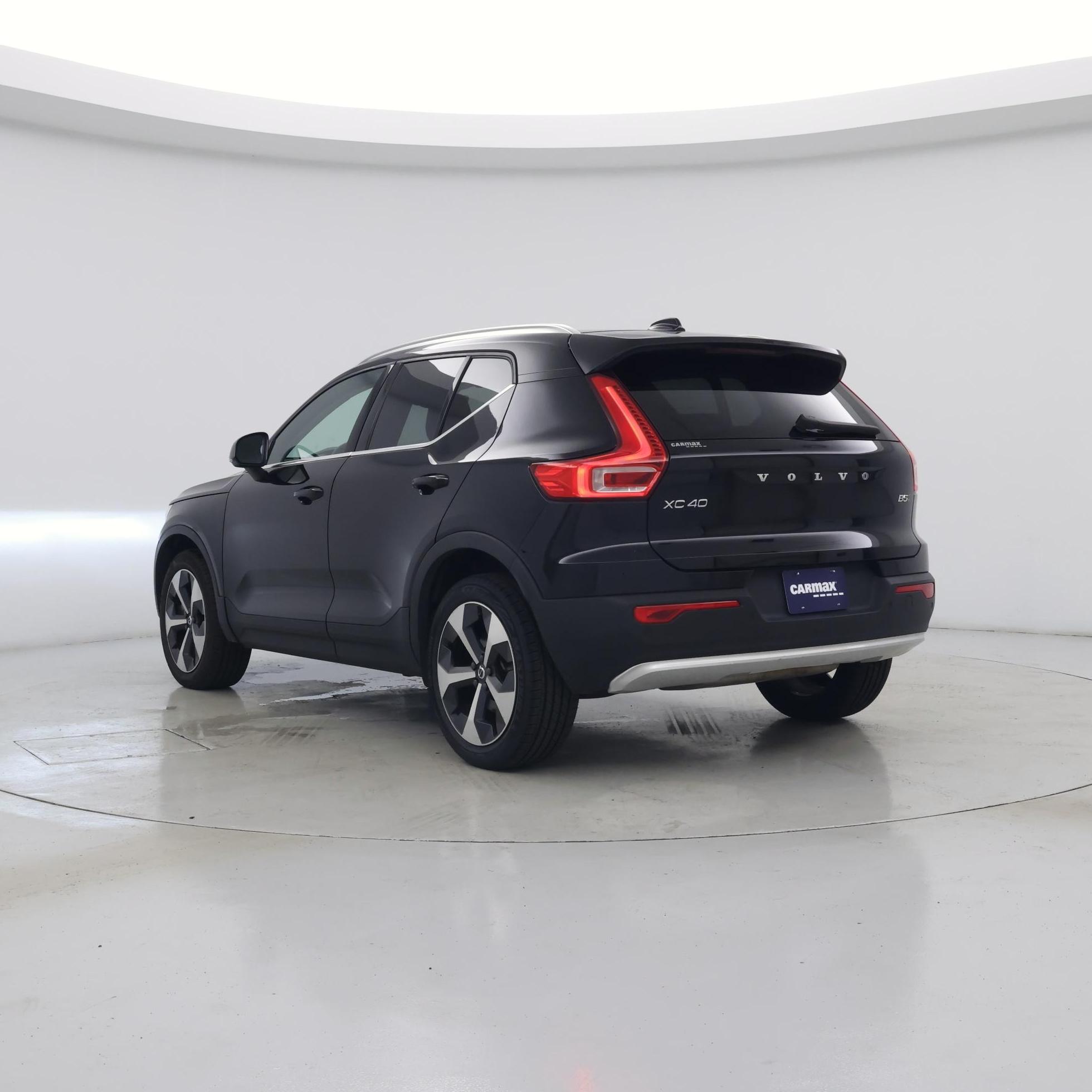 Thumbnail: 2025 Volvo XC40 - 2