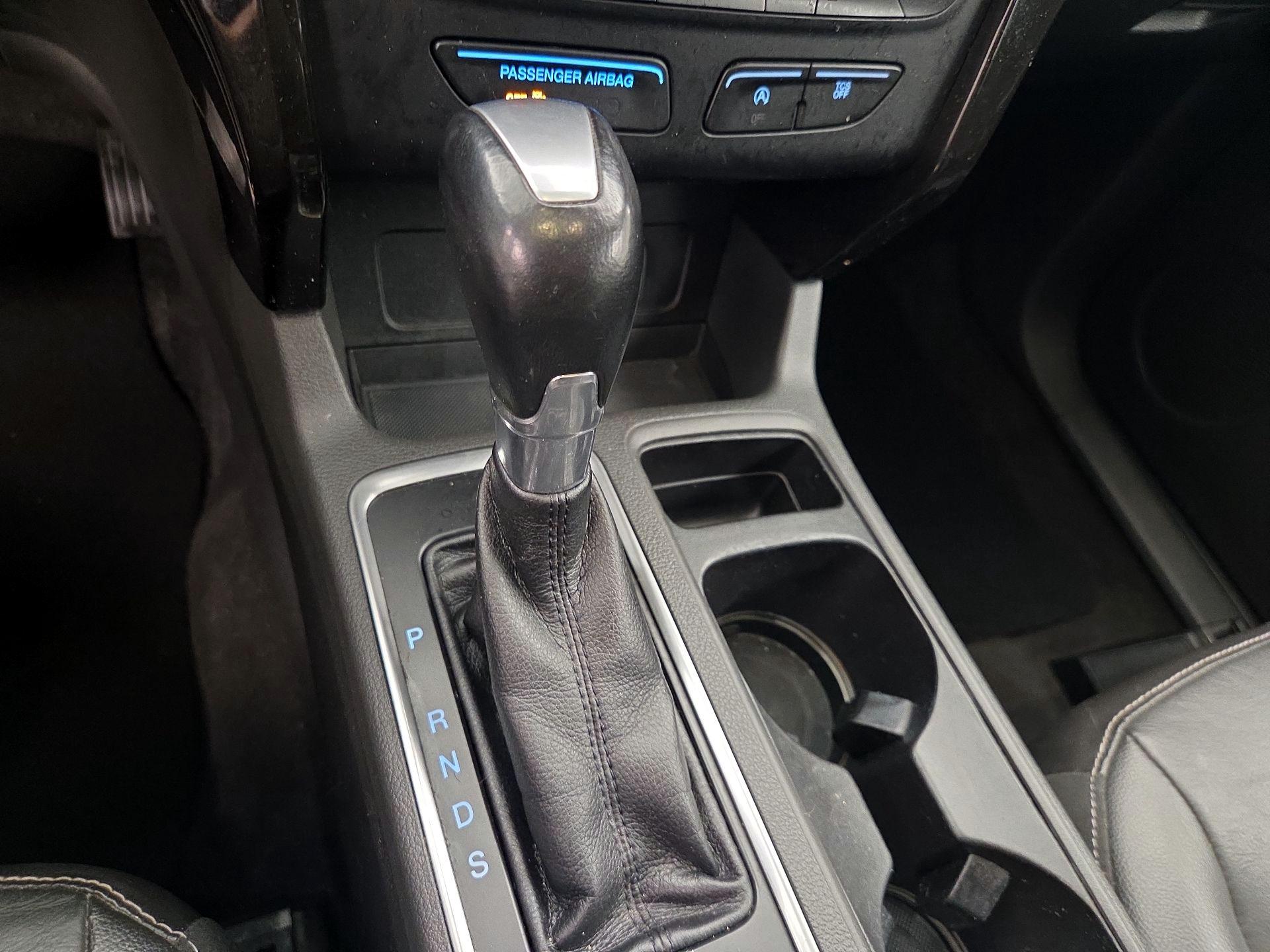 Thumbnail: 2017 Ford Escape - 15