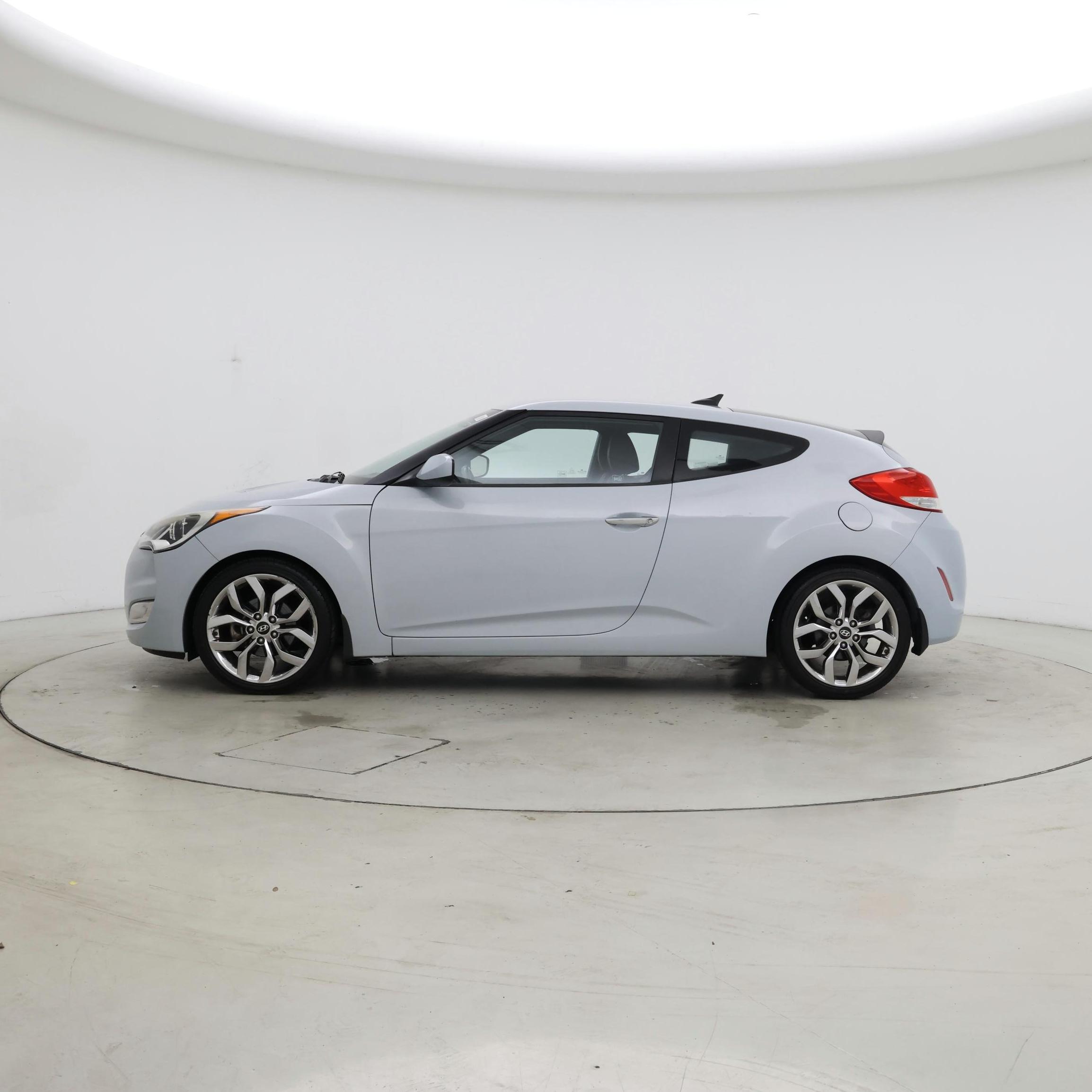 Thumbnail: 2015 Hyundai Veloster - 3