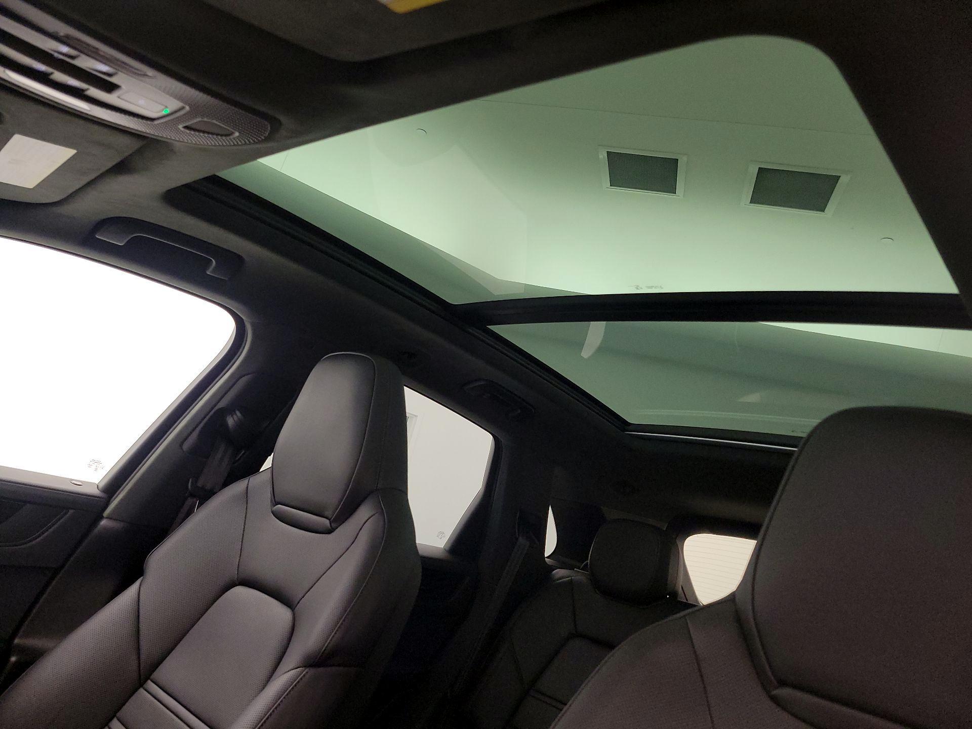 Thumbnail: 2025 Porsche Cayenne - 20