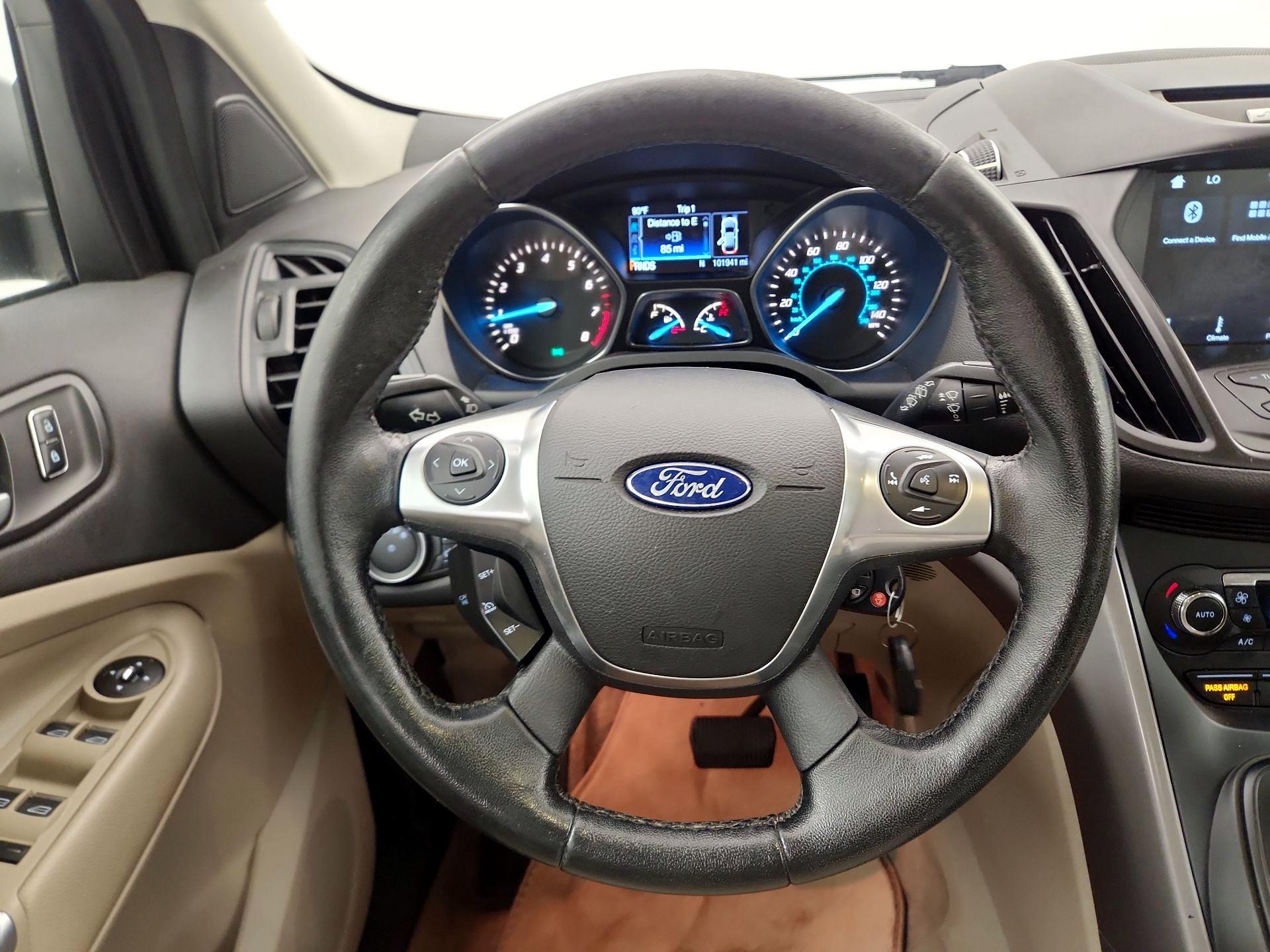 Thumbnail: 2016 Ford Escape - 10