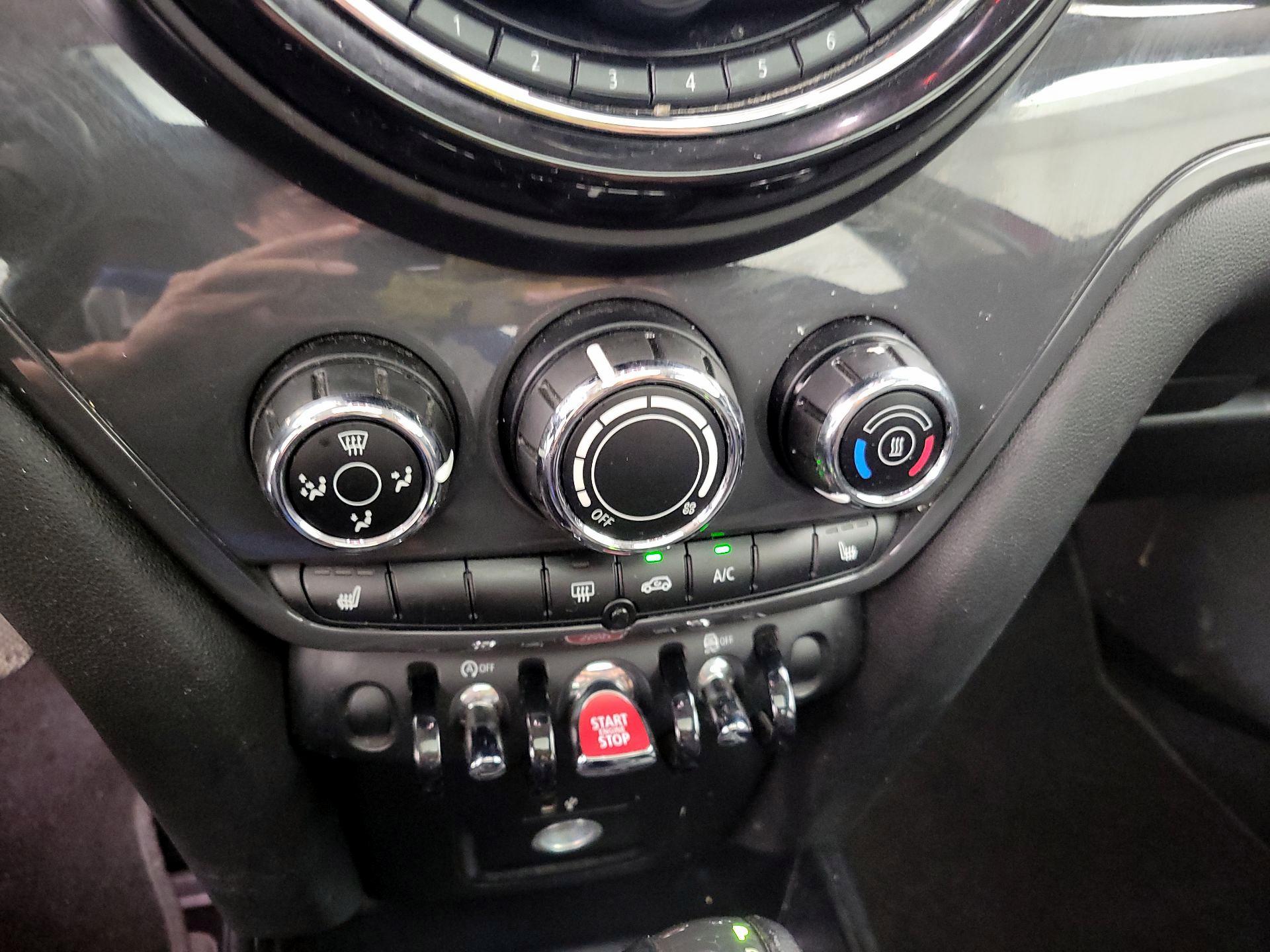 Thumbnail: 2019 MINI Cooper Countryman - 16