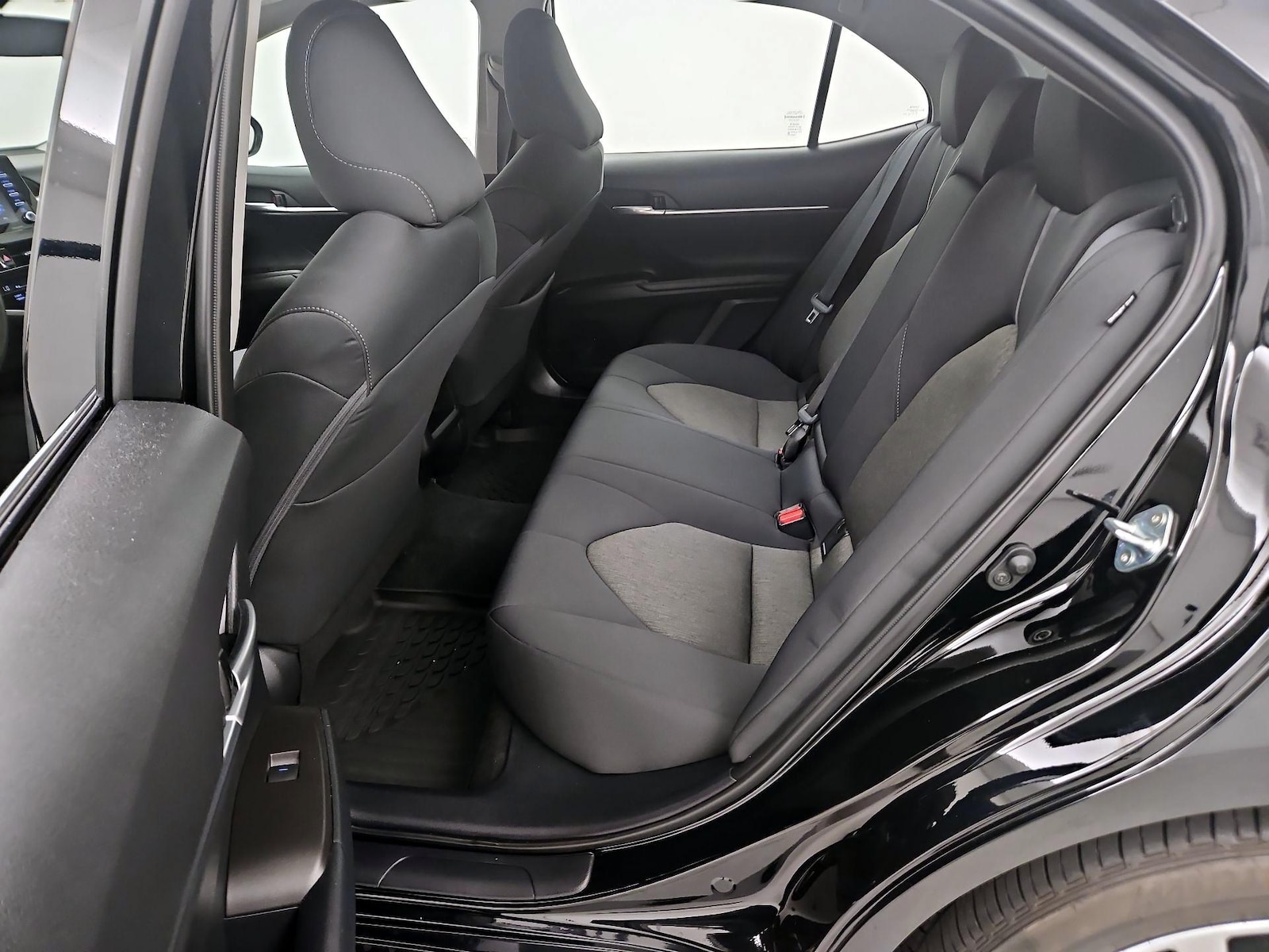 2024 Toyota Camry LE - Photo 20