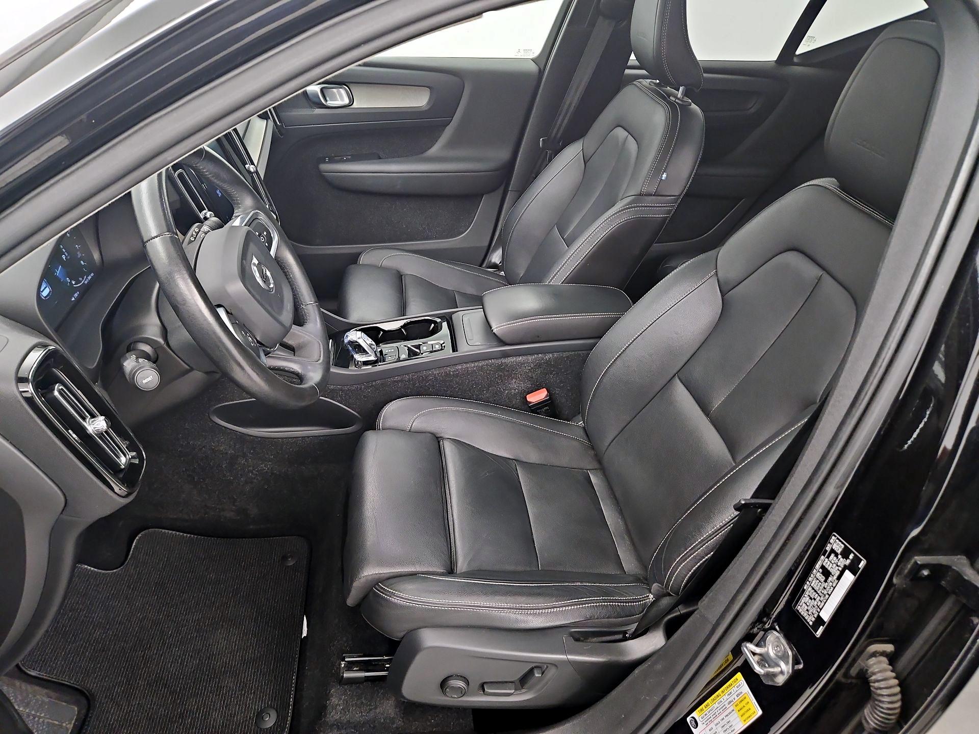 Thumbnail: 2019 Volvo XC40 - 11