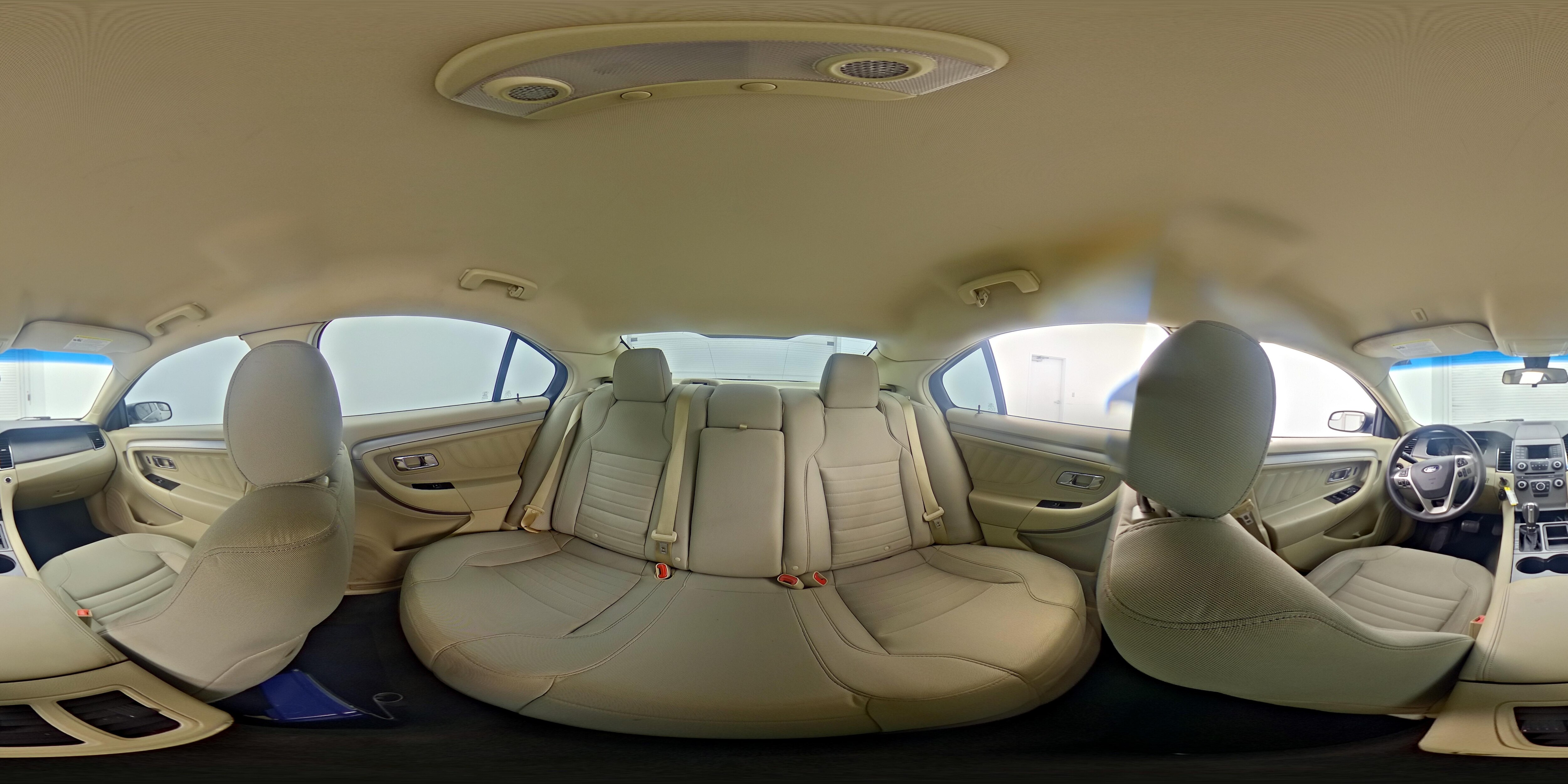2018 Ford Taurus SE - Photo 24