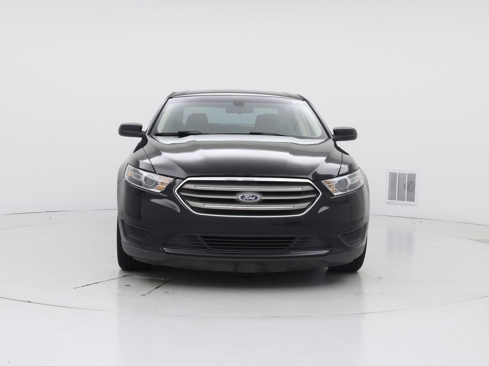 2018 Ford Taurus SE - Photo 6