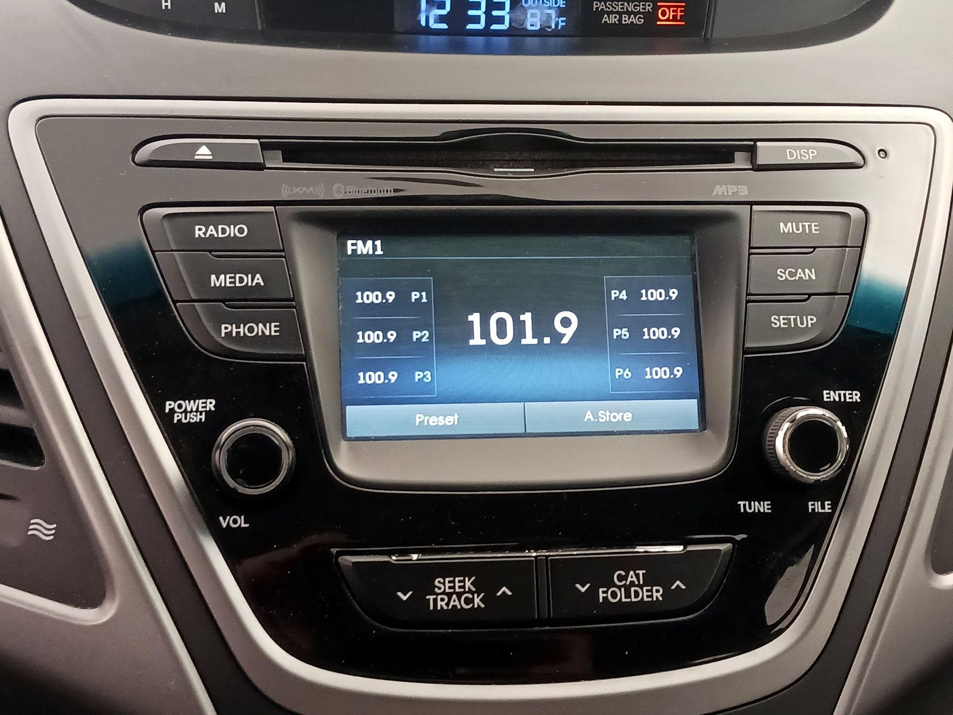 Thumbnail: 2014 Hyundai Elantra - 15