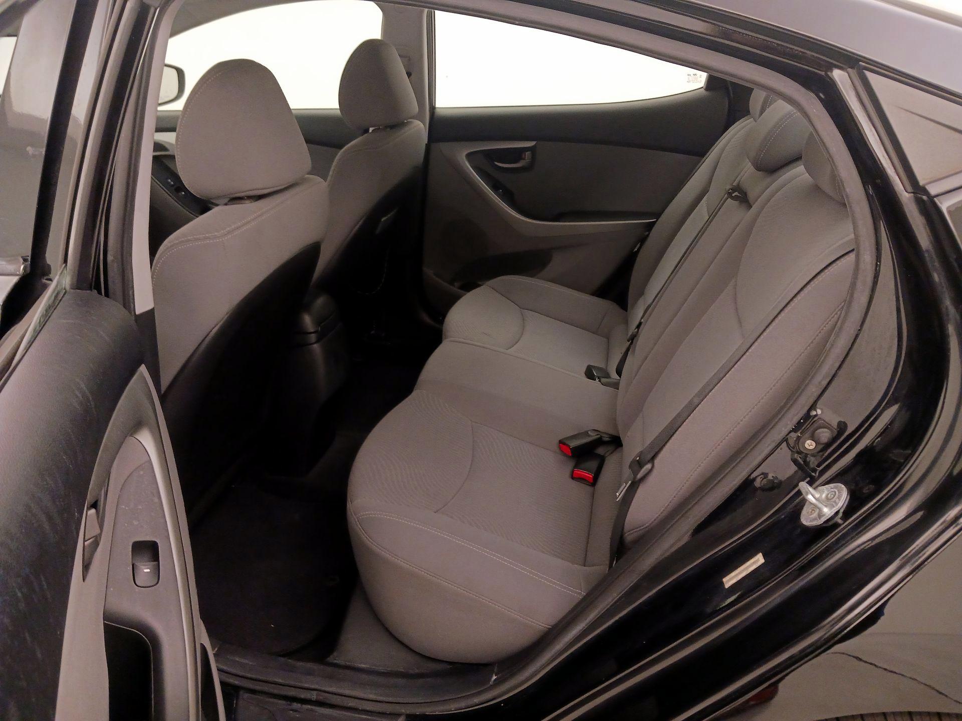 Thumbnail: 2014 Hyundai Elantra - 19