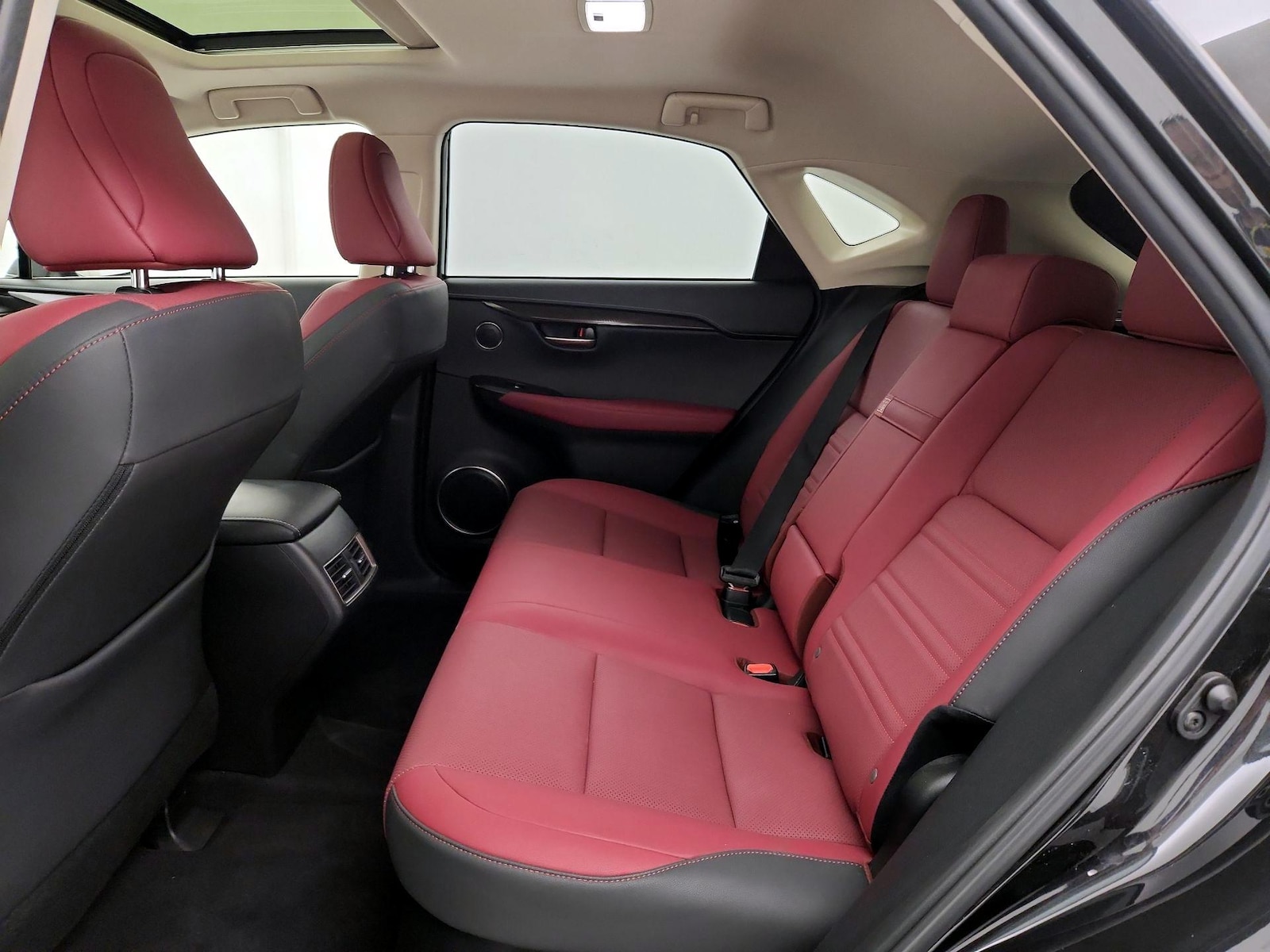 2021 Lexus NX 300 - Photo 20