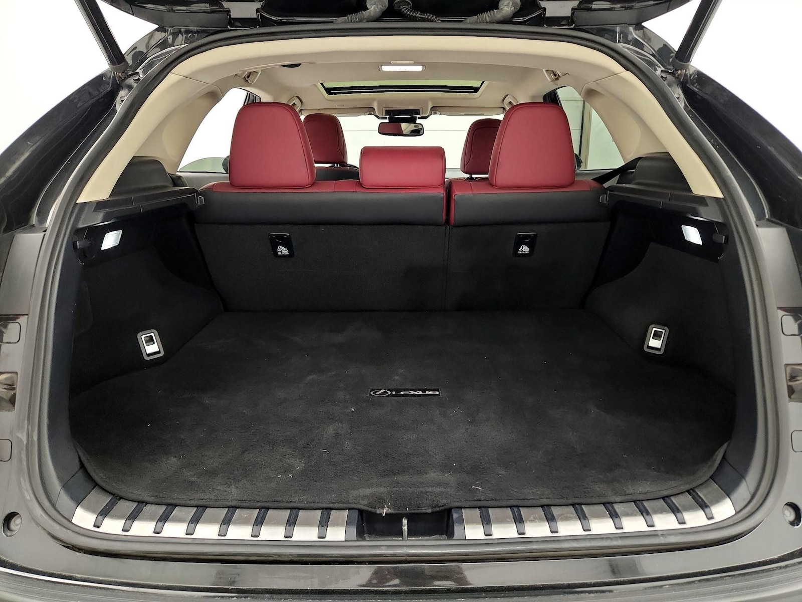 2021 Lexus NX 300 - Photo 21