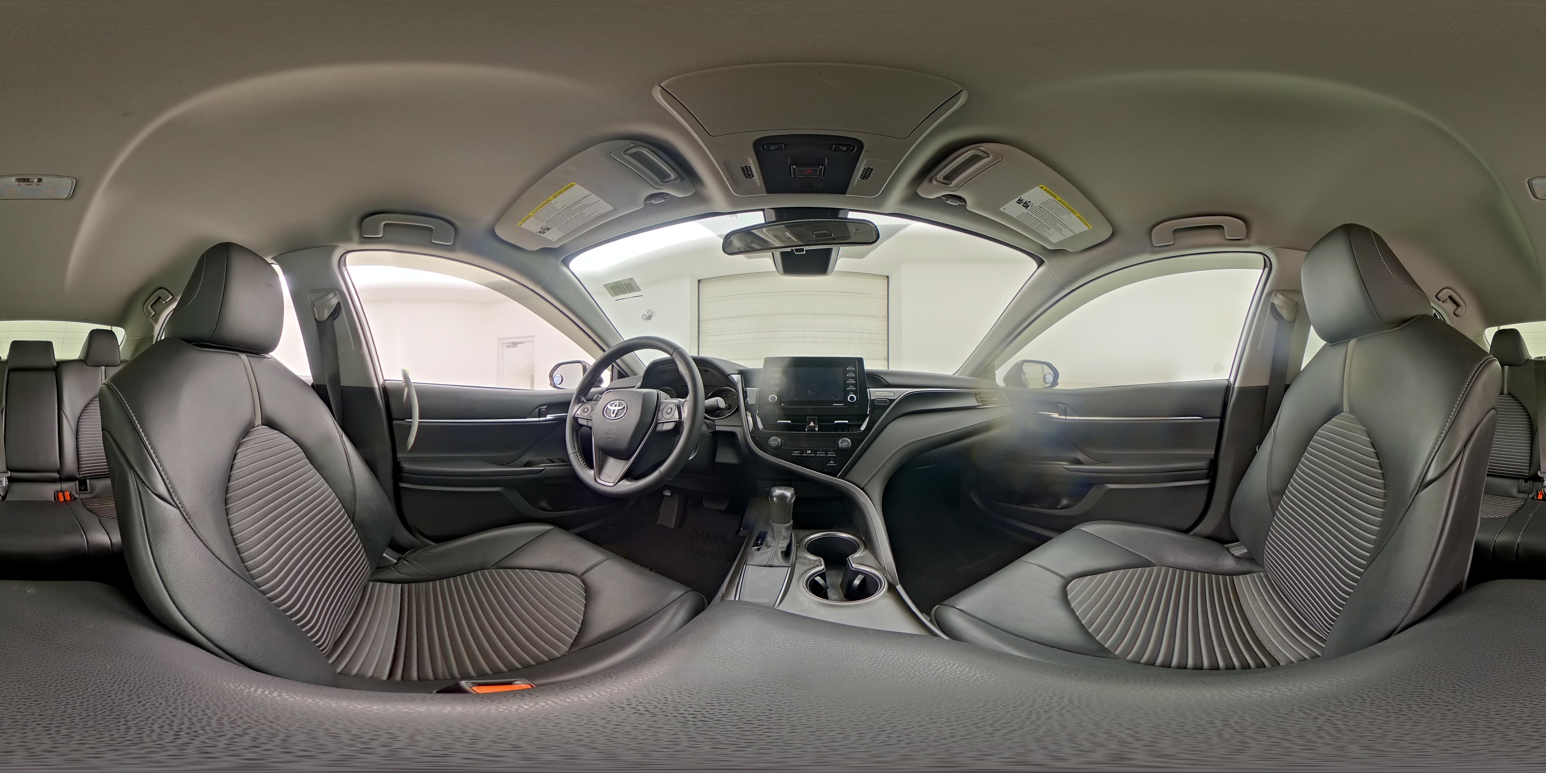 2021 Toyota Camry SE - Photo 24