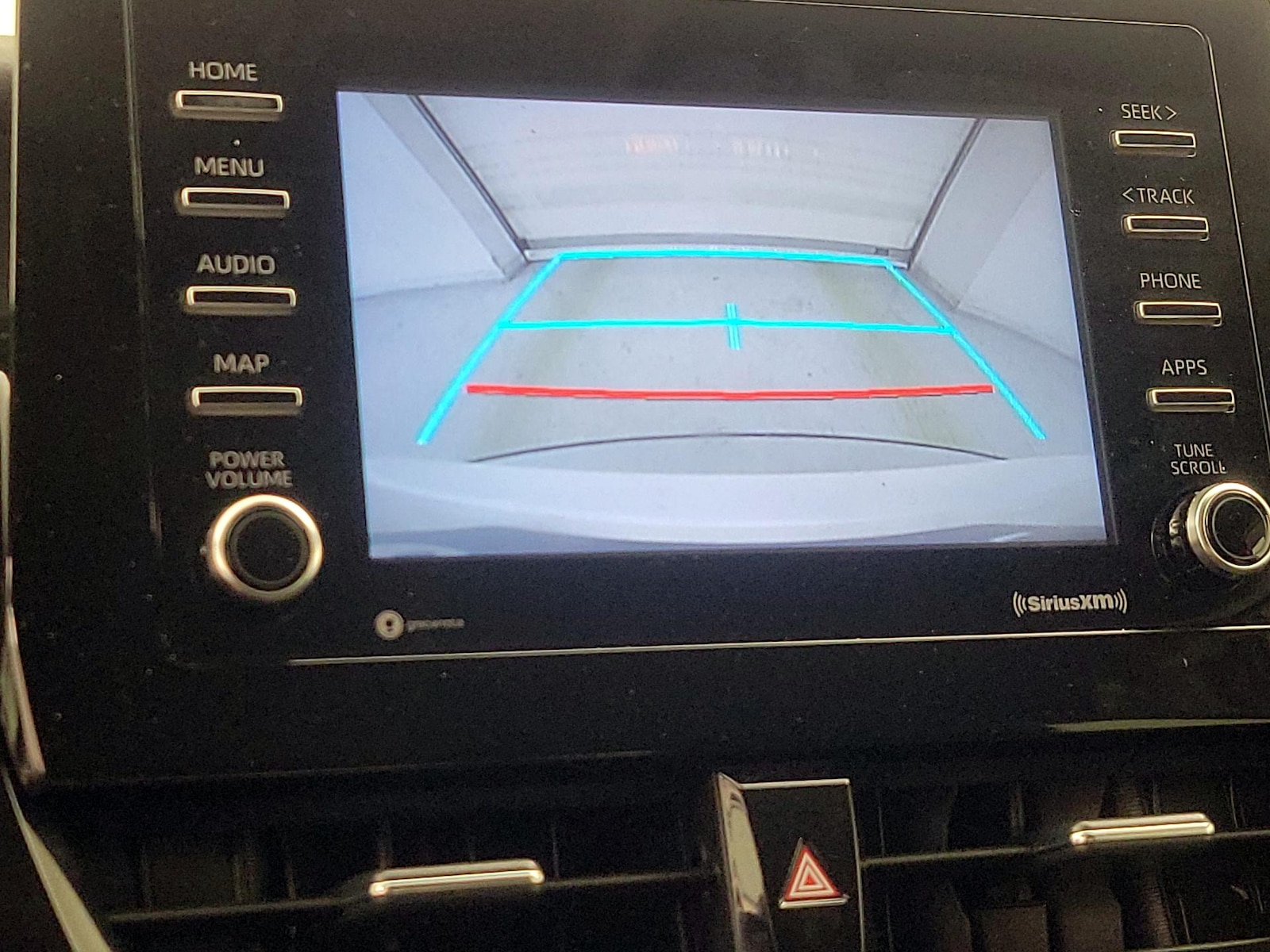 2021 Toyota Camry SE - Photo 15