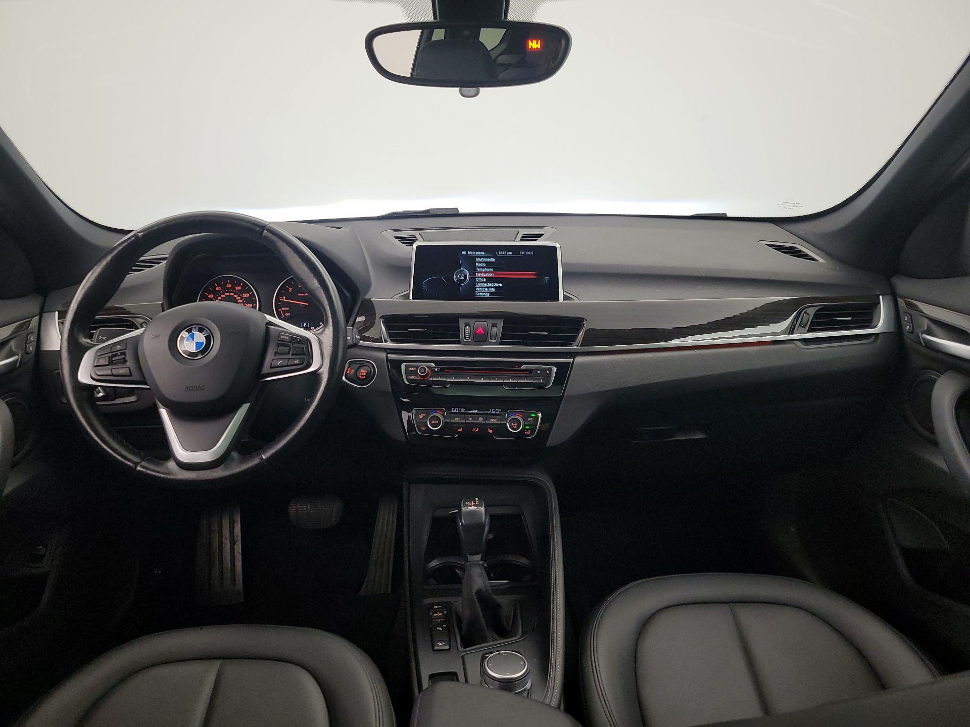 Thumbnail: 2017 BMW X1 - 9