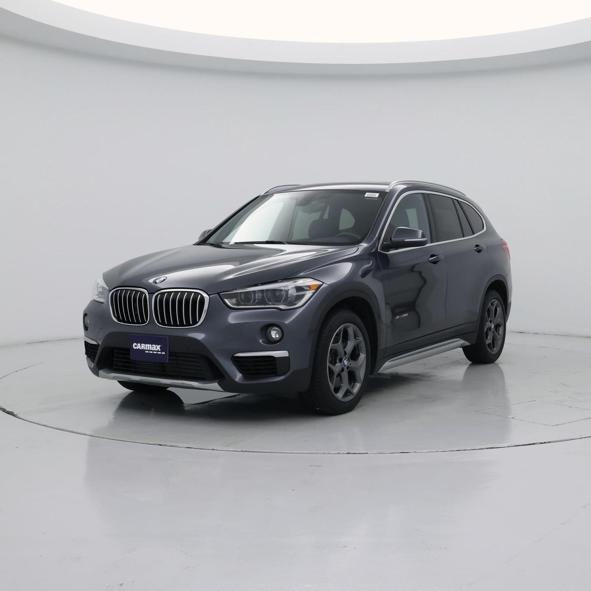 Thumbnail: 2017 BMW X1 - 4