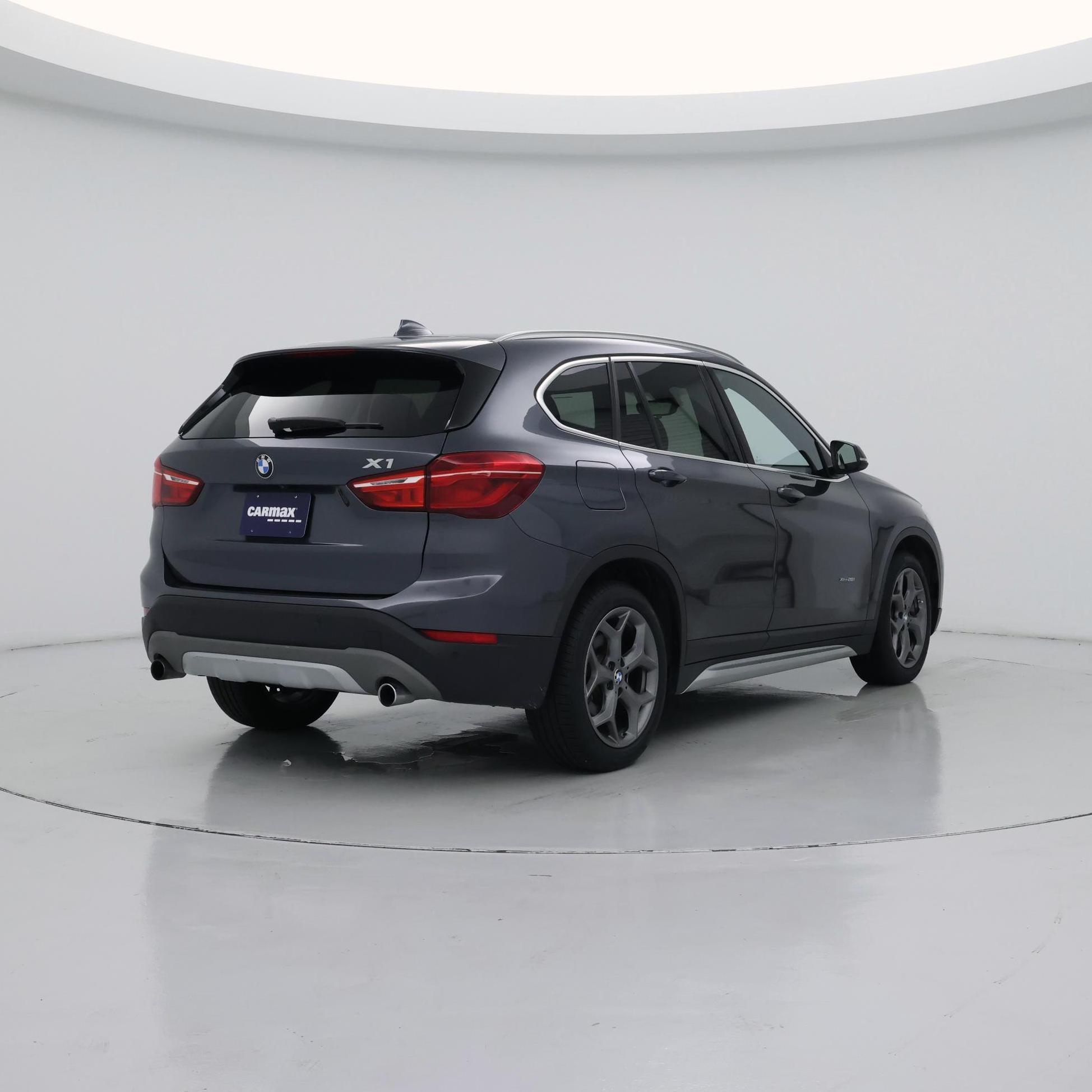 Thumbnail: 2017 BMW X1 - 8