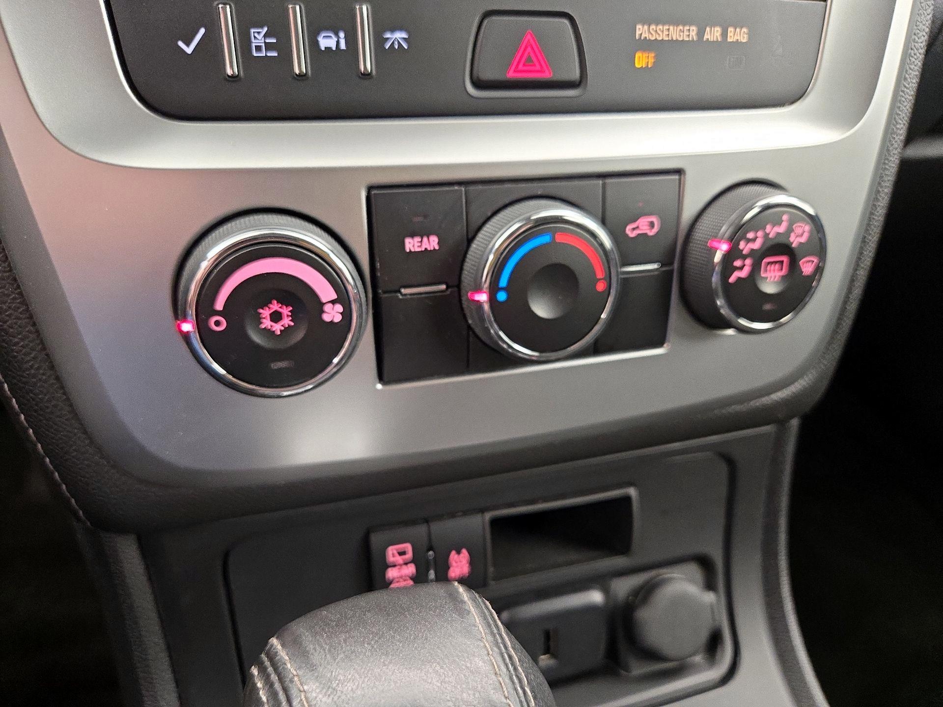 Thumbnail: 2016 GMC Acadia - 16