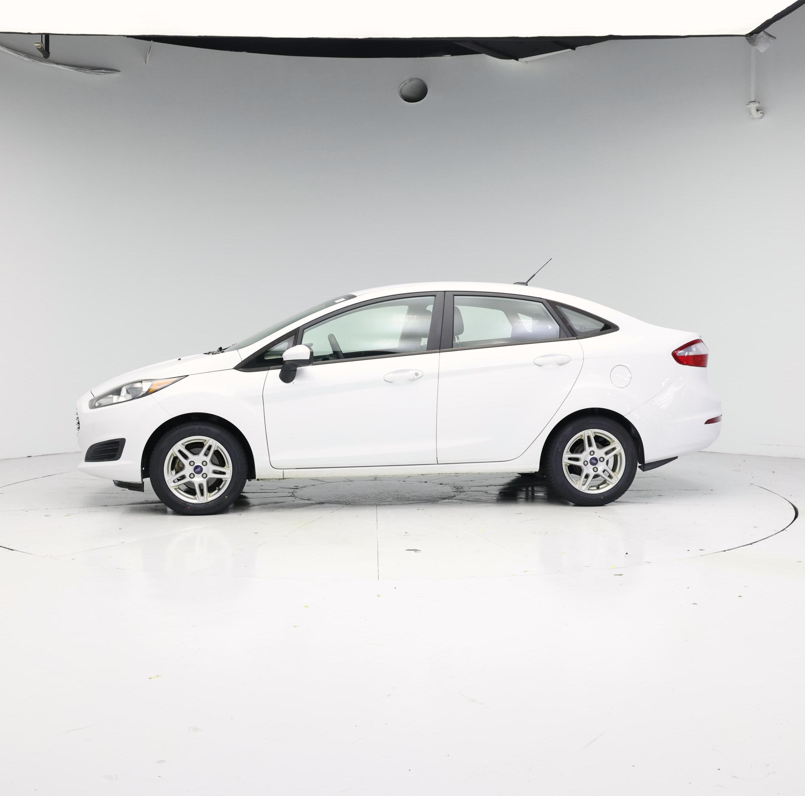 Thumbnail: 2017 Ford Fiesta - 3